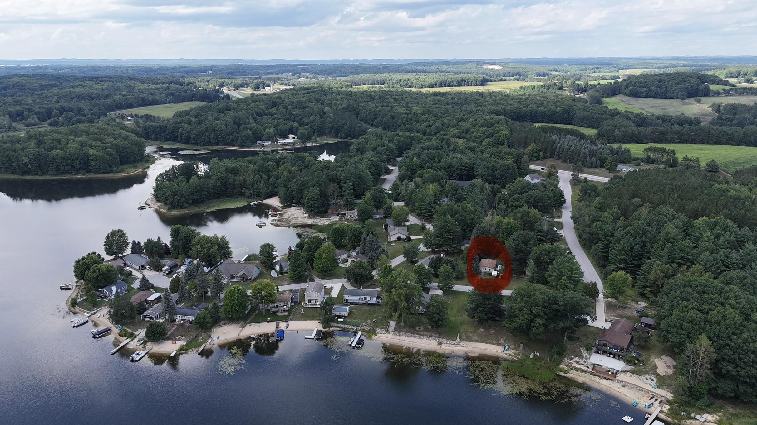Photo 2 of Single family home for sale at 9485 Stone Ledge Lake Dr, Cadillac, MI 49601 | MLS# 78080073168 | Listing updated on 2026-09-30