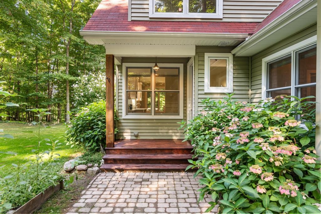 Photo 4 of Single family home for sale at 10567 Bay Ridge Ests, Ellsworth, MI 49729 | MLS# 80073207 | Listing updated on 2026-09-17