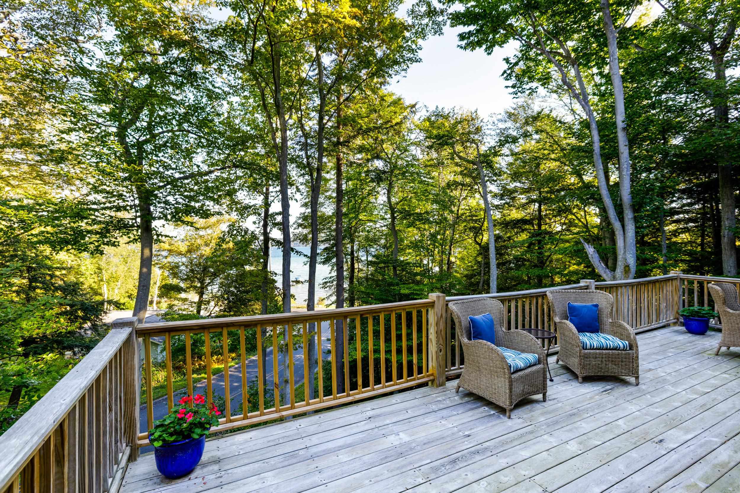 Photo 3 of Single family home for sale at 1667 Figg Rd, Frankfort, MI 49635 | MLS# 78080073242 | Listing updated on 2026-09-29