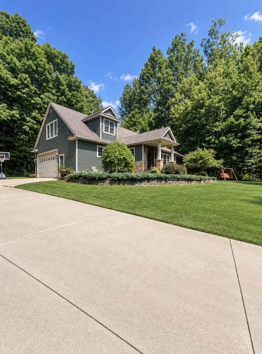 Photo 1 of Single family home for sale at 5631 Brassie Ct, Gladwin, MI 48624 | MLS# 77080073271 | Listing updated on 2026-09-18