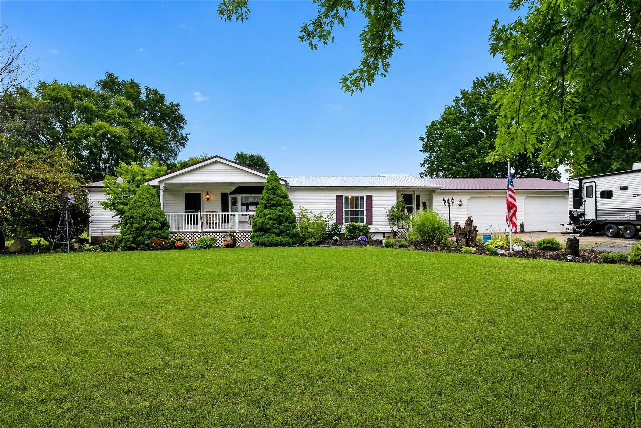 Photo 2 of Single family home for sale at 6486 N Winans Rd, Alma, MI 48801 | MLS# 79080073297 | Listing updated on 2026-10-02