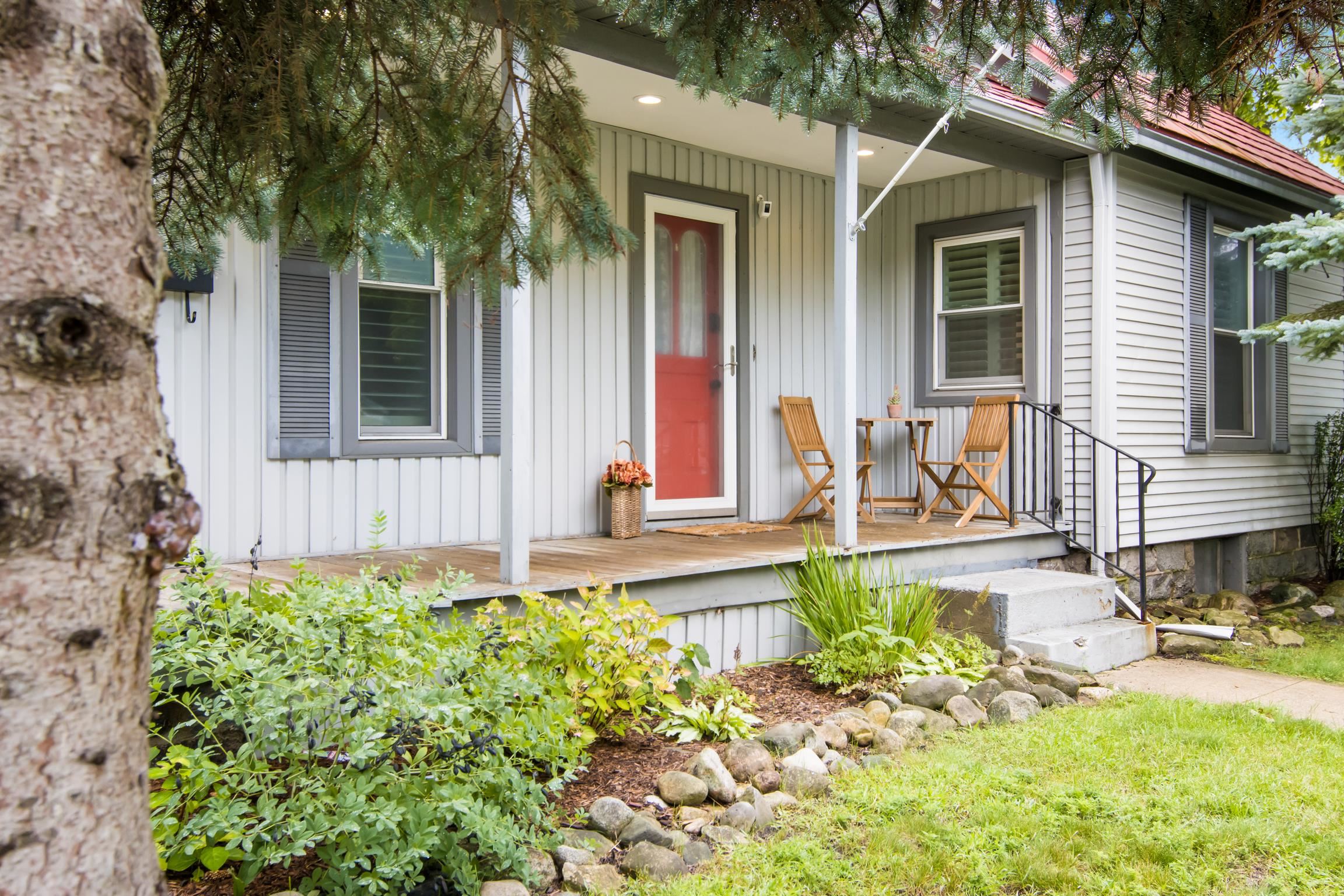 Photo 2 of Single family home for sale at 202 E 9th Street, Traverse City, MI 49684 | MLS# 78080073355 | Listing updated on 2026-09-15