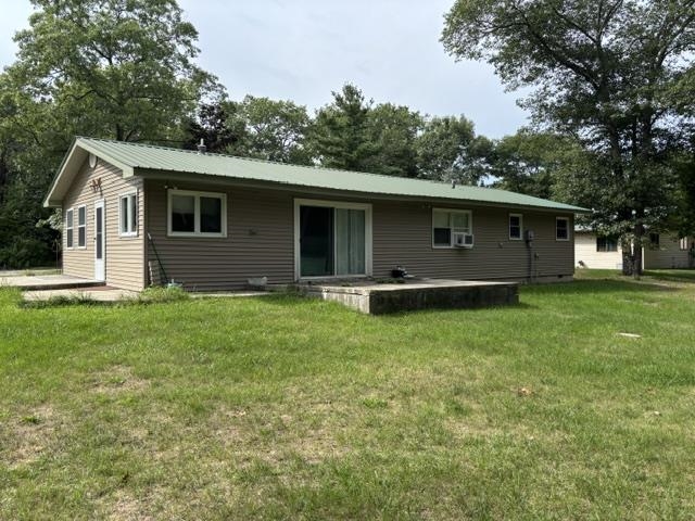 Photo 3 of Single family home for sale at 21 W Oak St, Au Gres, MI 48703 | MLS# 77080073361 | Listing updated on 2026-09-12
