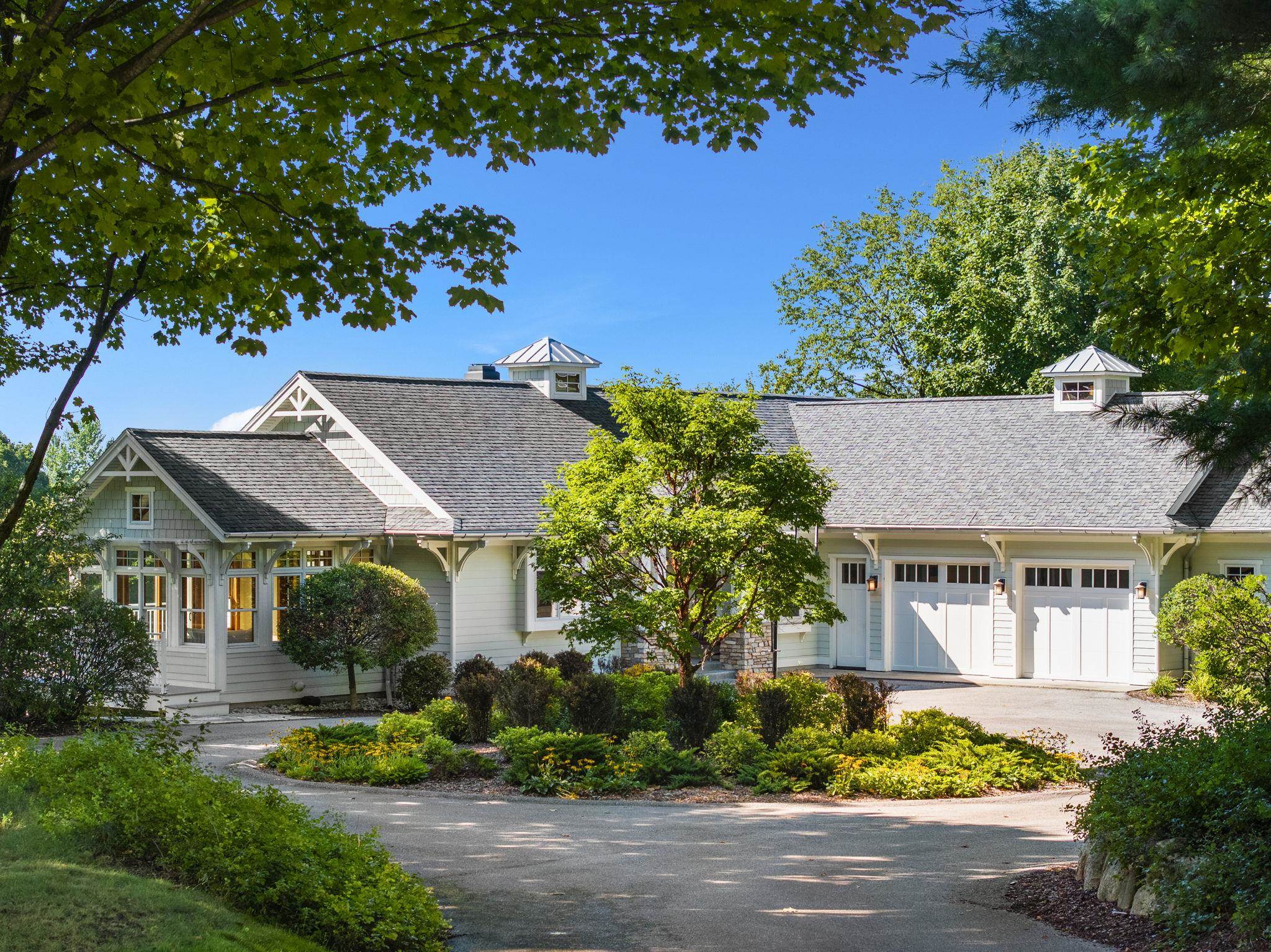 Photo 1 of Single family home for sale at 1375 Braebury Way, Traverse City, MI 49686 | MLS# 78080073398 | Listing updated on 2026-10-08