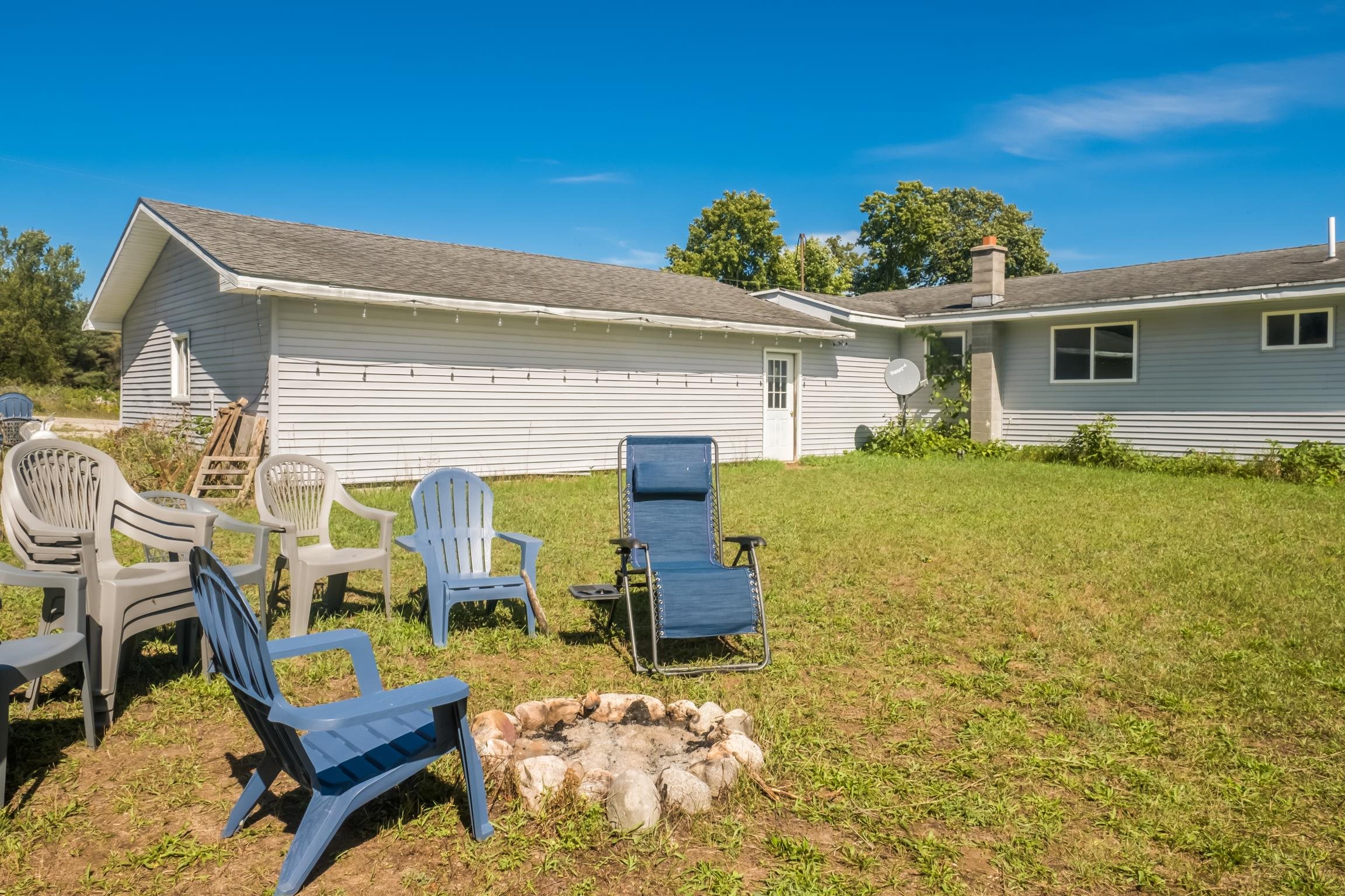 Photo 3 of Single family home for sale at 1922 E Darga Rd, Cedar, MI 49621 | MLS# 78080073418 | Listing updated on 2026-09-15