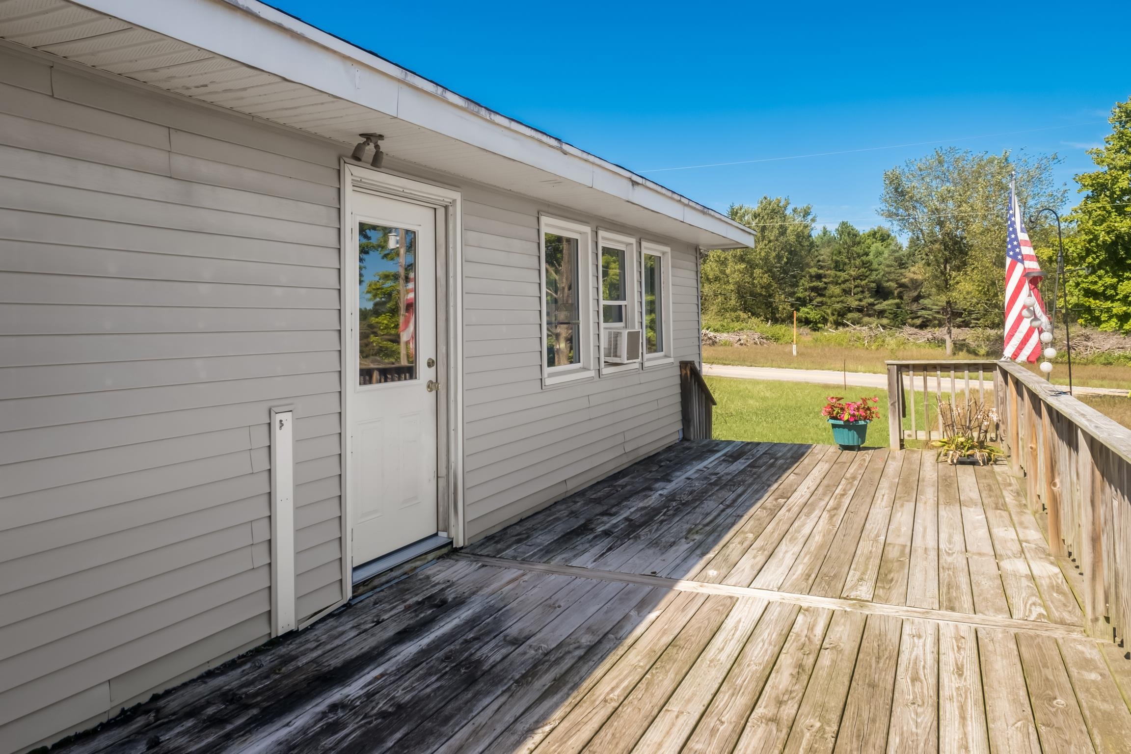 Photo 4 of Single family home for sale at 1922 E Darga Rd, Cedar, MI 49621 | MLS# 78080073418 | Listing updated on 2026-09-15