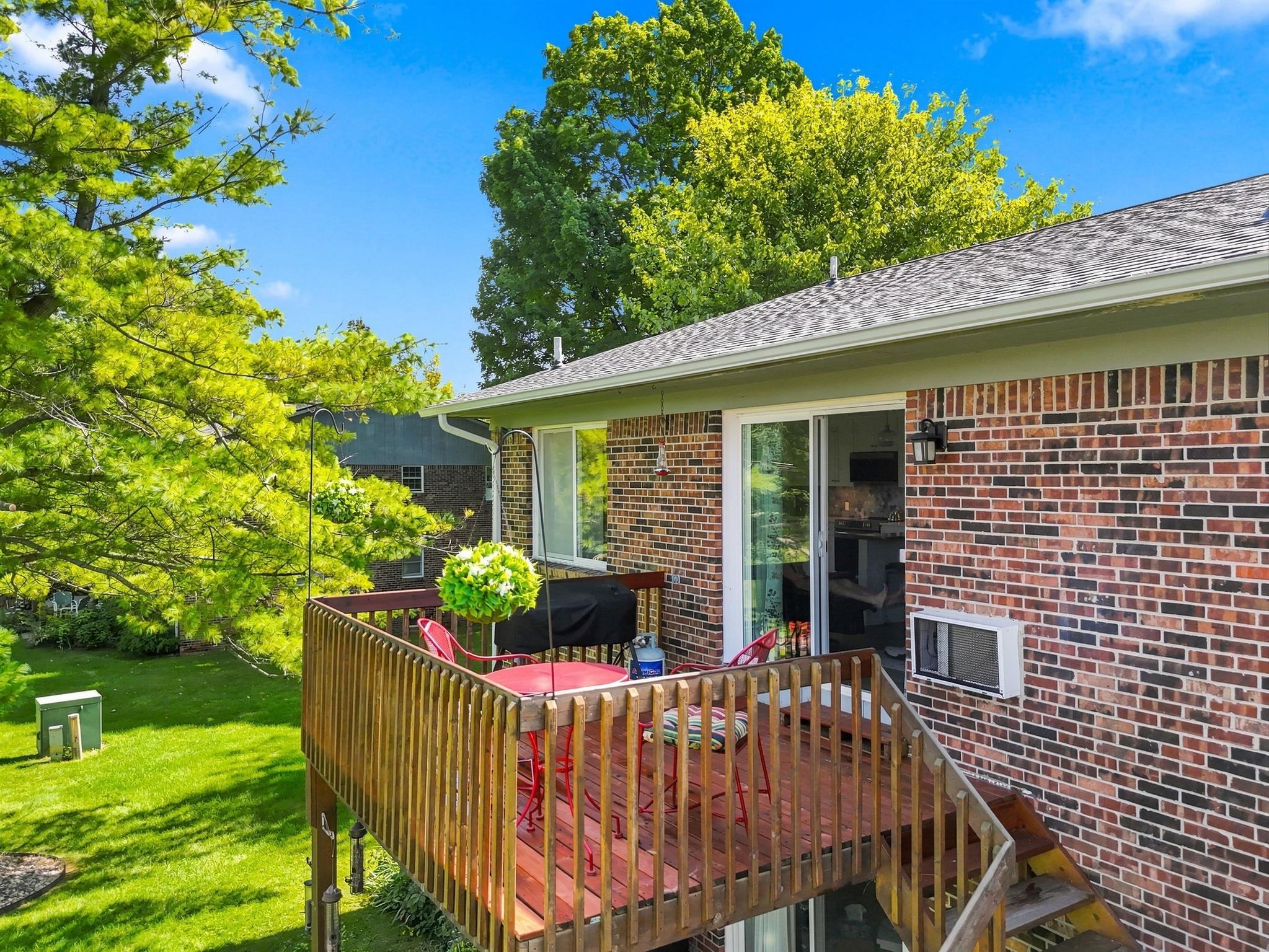 Photo 4 of Condo for sale at 6003 Golfcrest Dr, Williamsburg, MI 49690 | MLS# 78080073425 | Listing updated on 2026-09-13