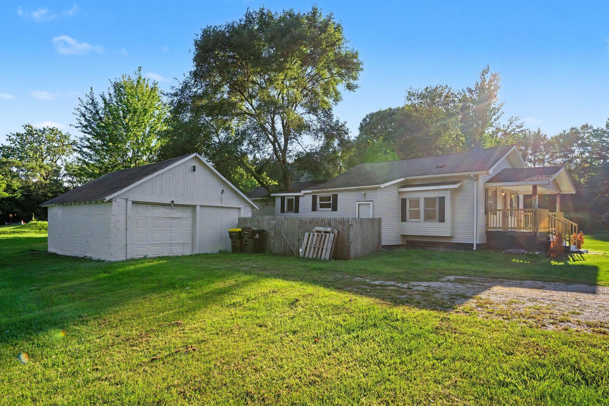 Photo 3 of Single family home for sale at 502 E Hazel St, Saint Louis, MI 48880 | MLS# 79080073434 | Listing updated on 2026-09-15