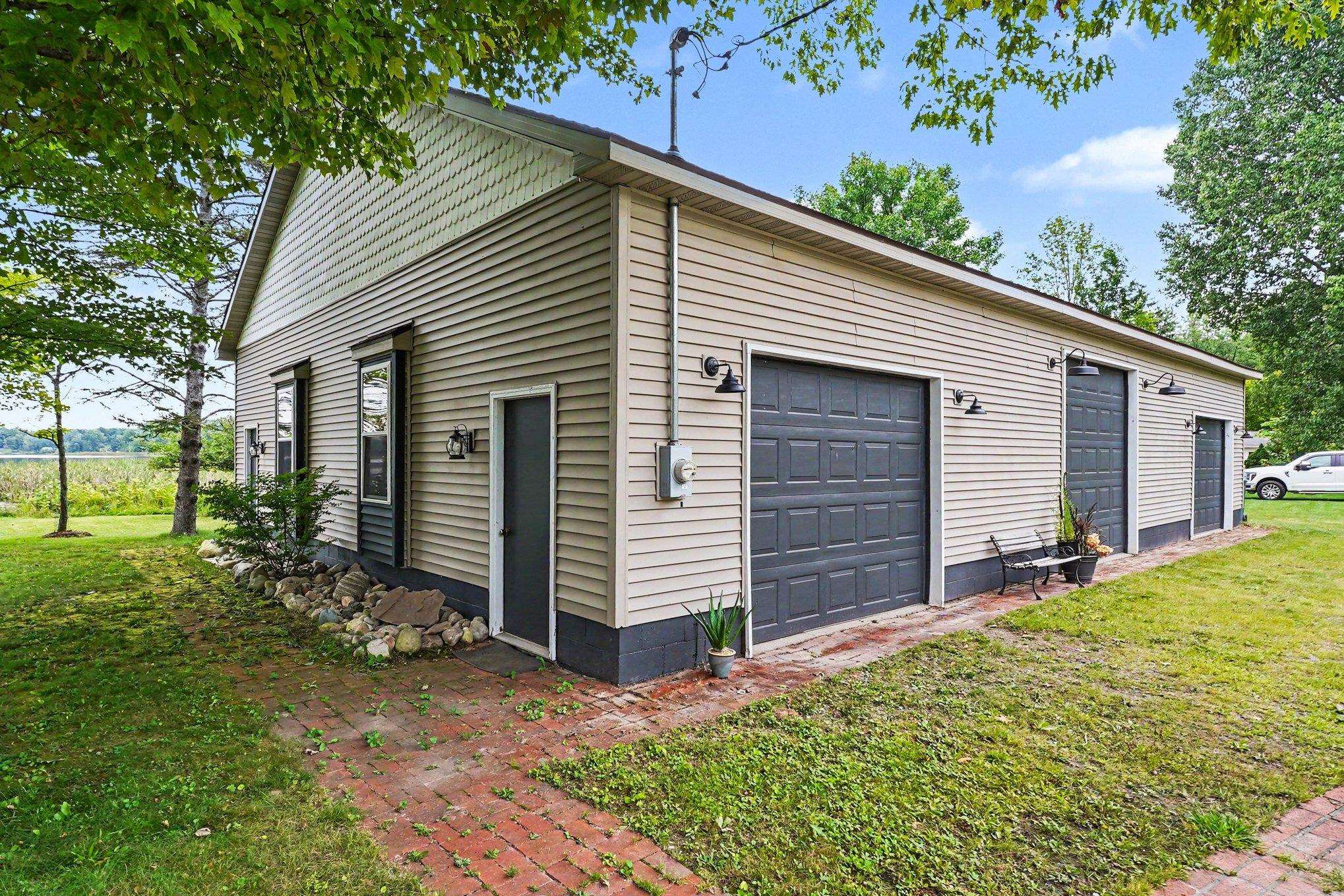 Photo 4 of Single family home for sale at 4559 E State, Hale, MI 48739 | MLS# 77080073450 | Listing updated on 2026-09-15