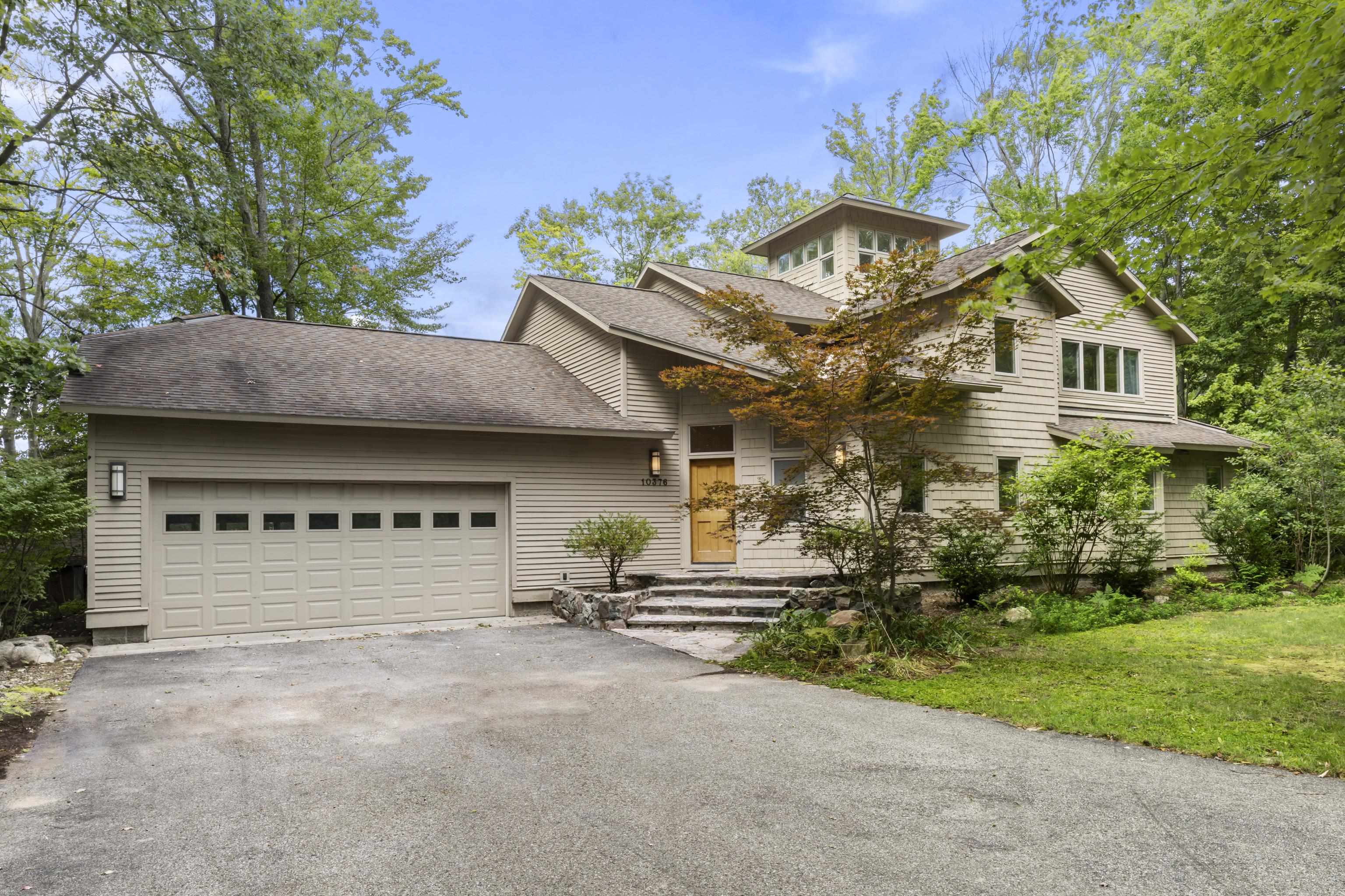 Photo 3 of Single family home for sale at 10376 Harmony Dr, Interlochen, MI 49643 | MLS# 78080073471 | Listing updated on 2026-09-16