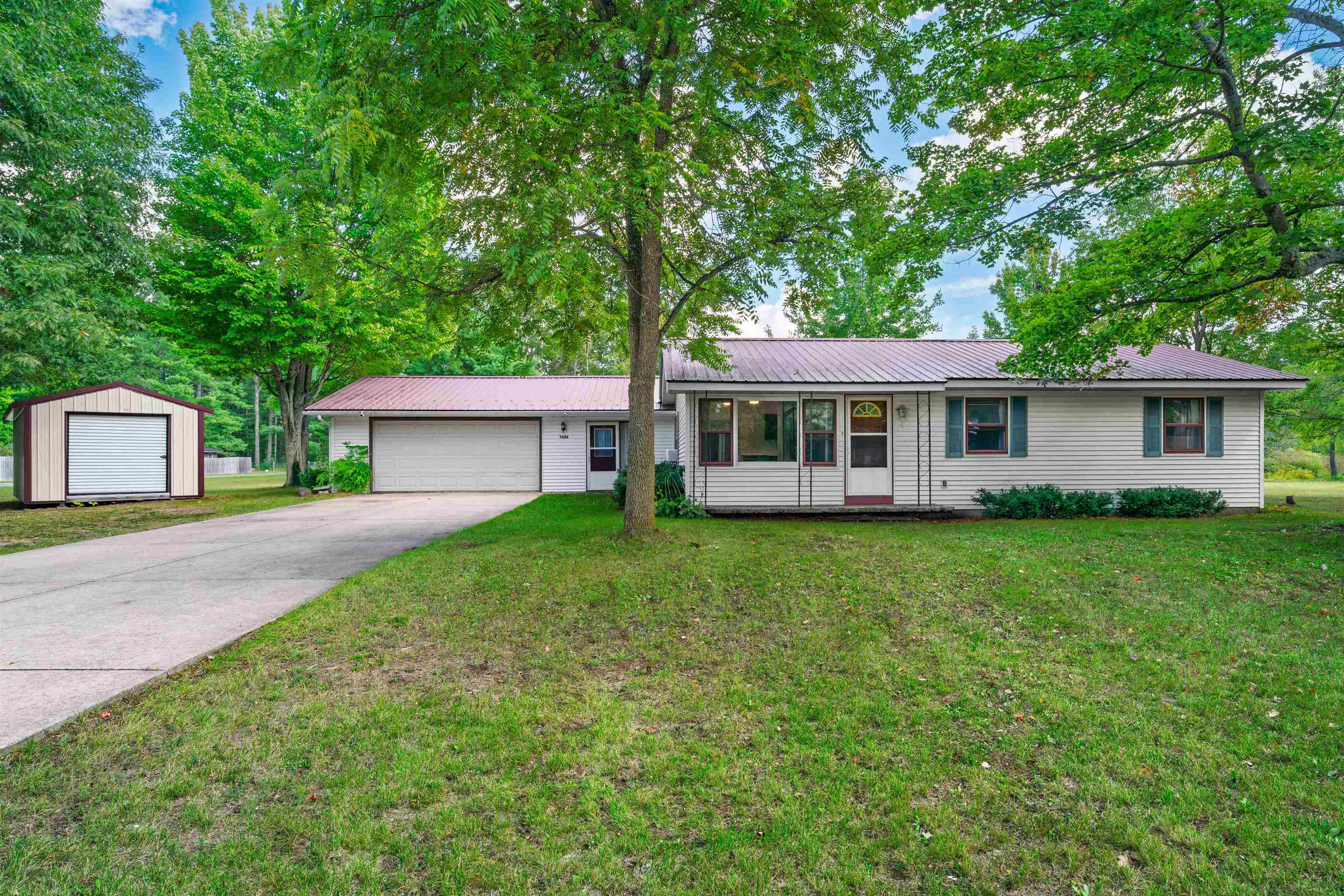 Photo 1 of Single family home for sale at 1434 Ne Cedar Ct, Kalkaska Township Kalkaska, MI 49646 | MLS# 78080073472 | Listing updated on 2026-09-18