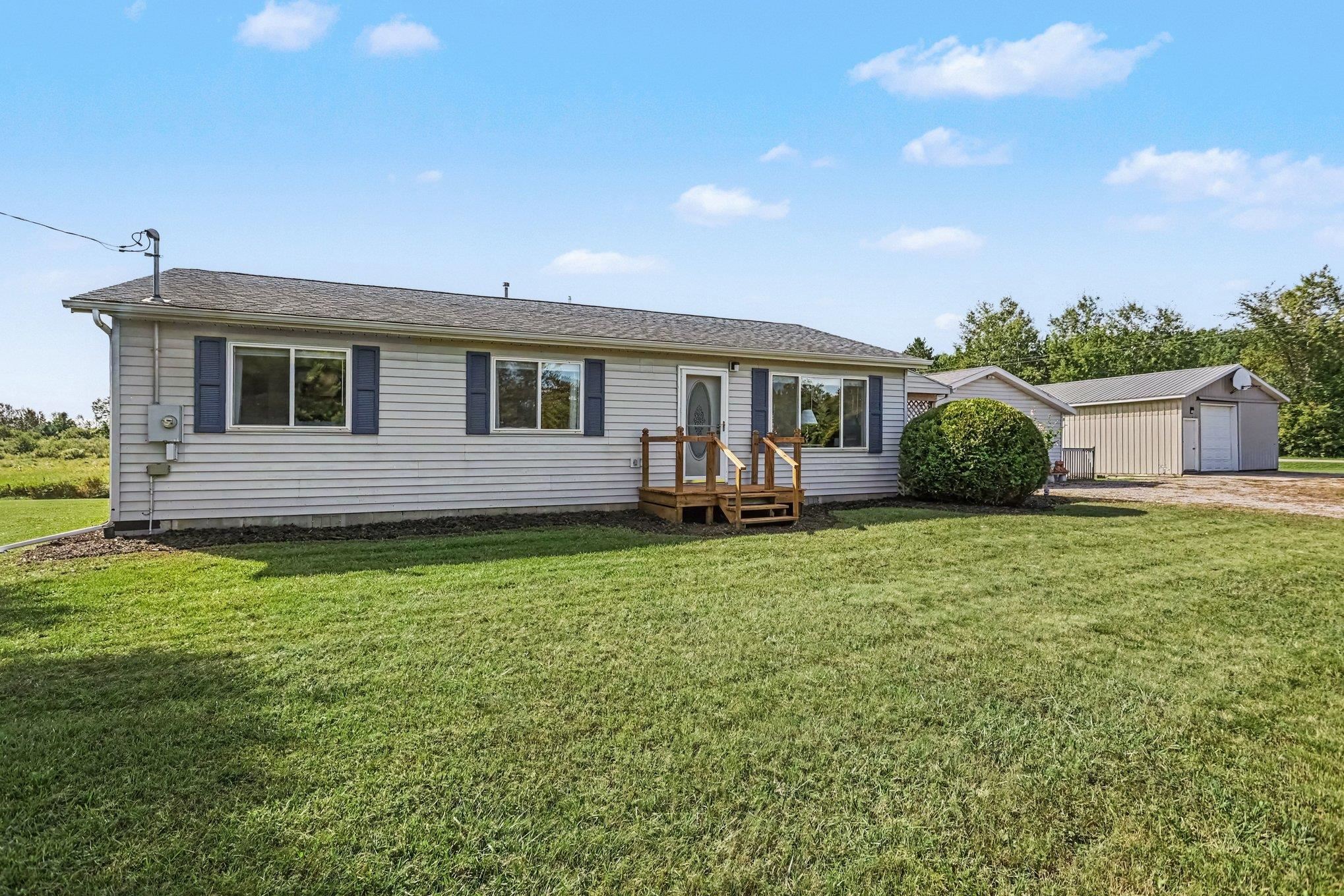 Photo 2 of Single family home for sale at 8491 Esmond Rd, Hale, MI 48739 | MLS# 77080073473 | Listing updated on 2026-09-15
