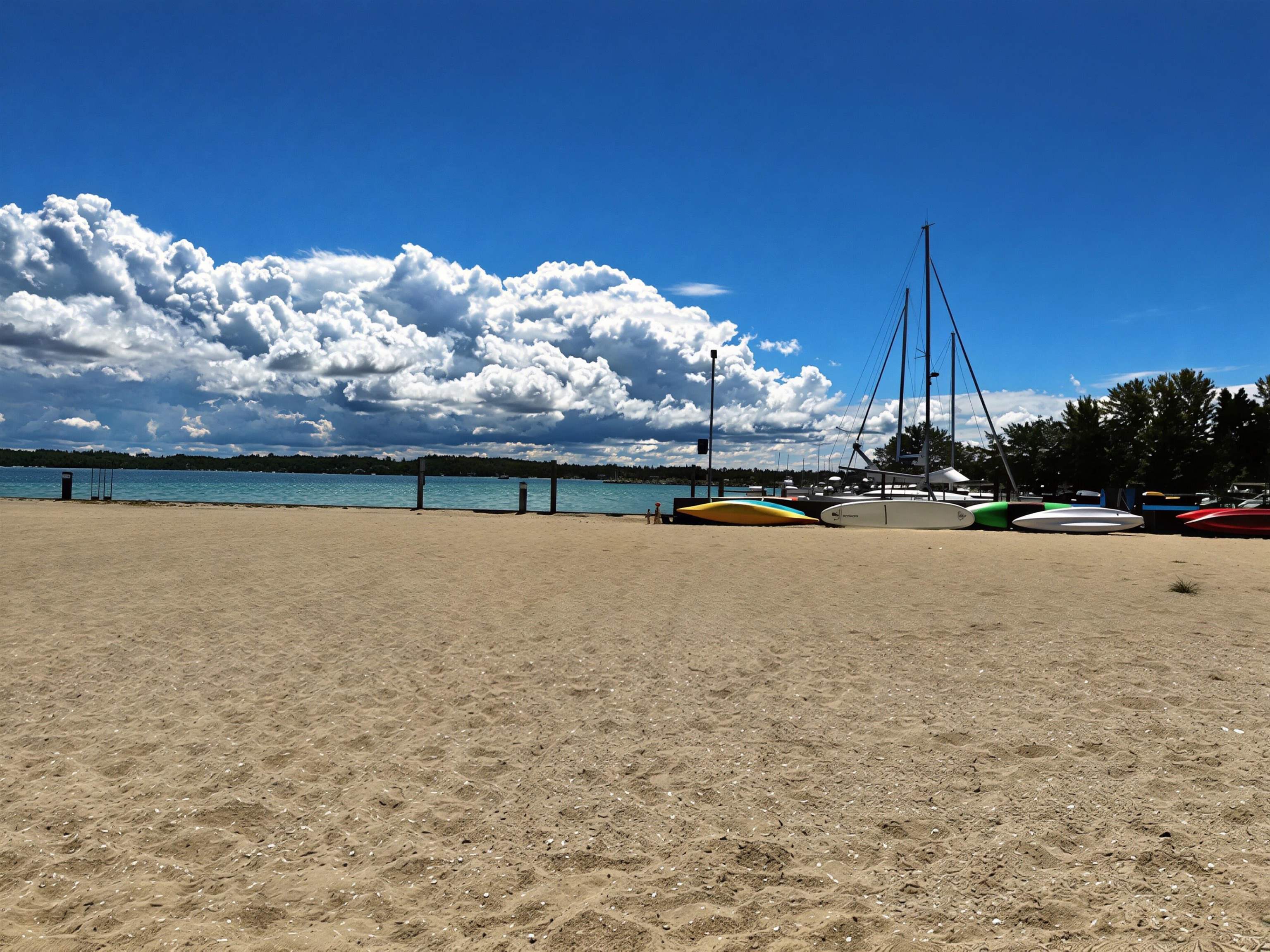 Listing Photo 3 - Condo for sale in building located at 754 N Waypoint Cir, Suttons Bay, MI 49682