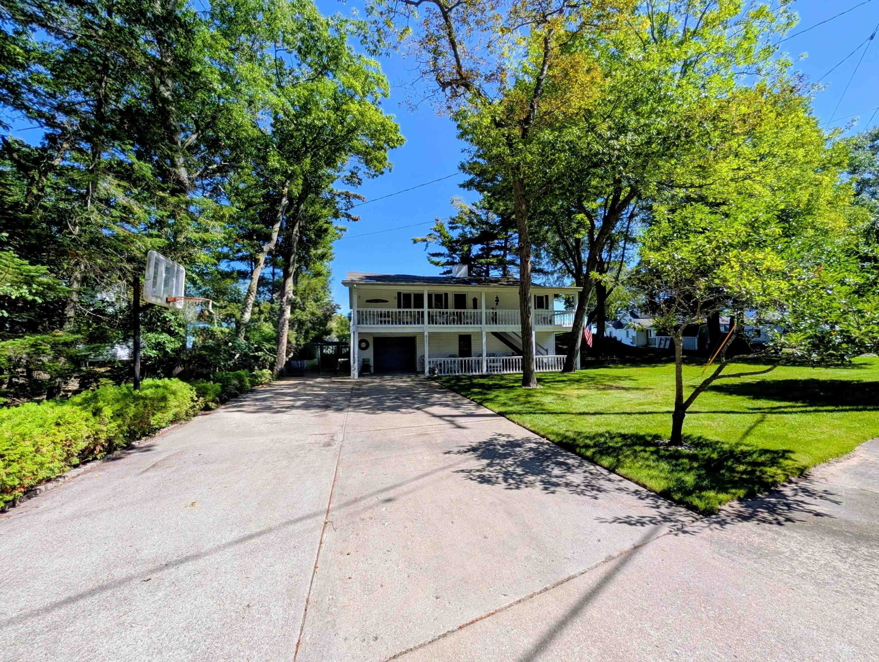 Photo 2 of Single family home for sale at 837 Crescent, Au Gres, MI 48703 | MLS# 77080073478 | Listing updated on 2026-09-17