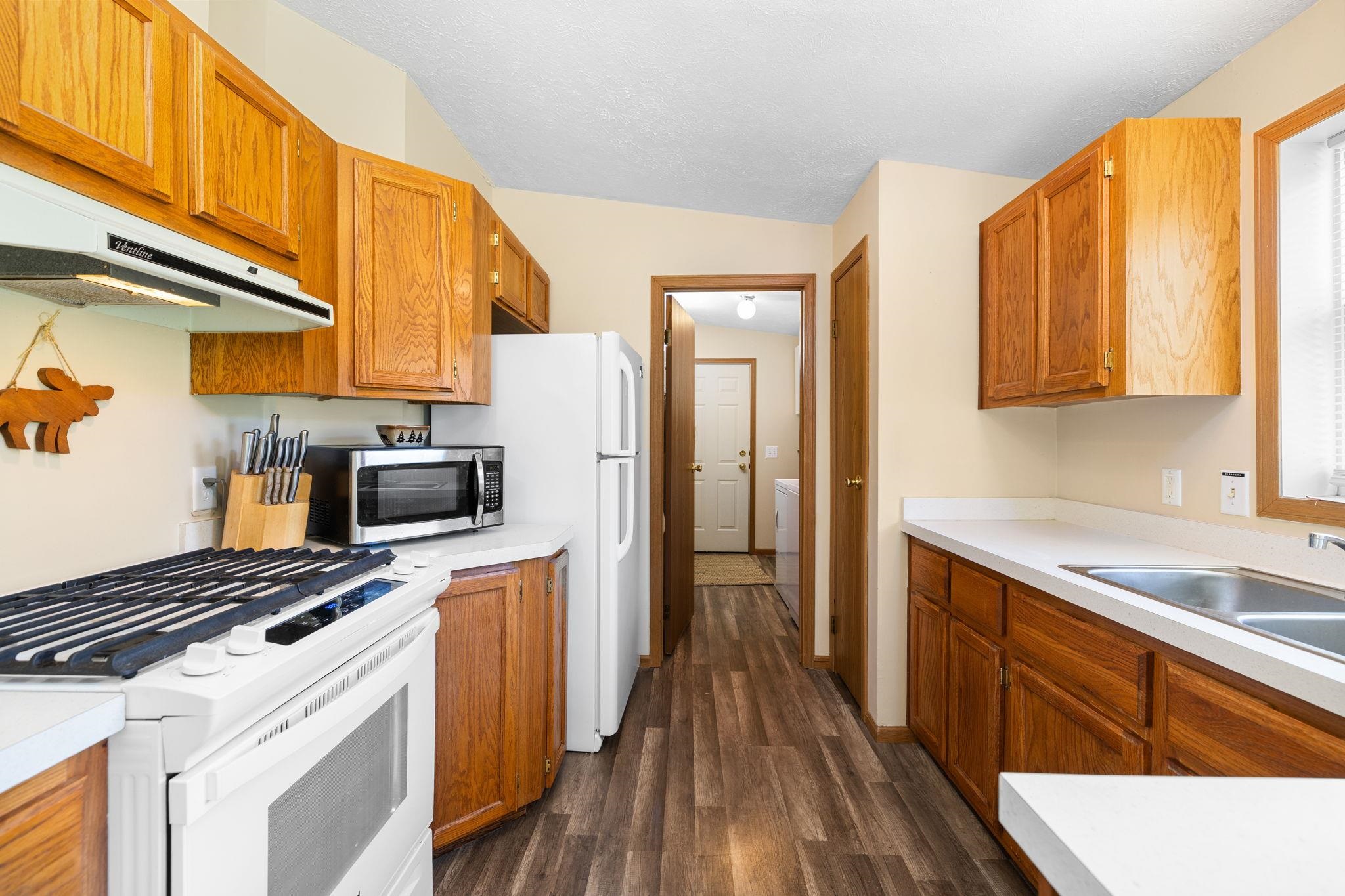 Photo 3 of Single family home for sale at 2065 S Sara Dr, Lake City, MI 49651 | MLS# 78080073486 | Listing updated on 2026-09-16