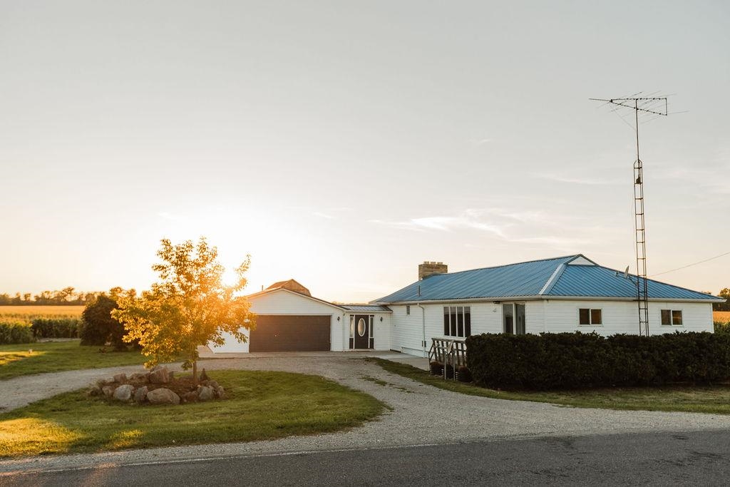 Photo 1 of Single family home for sale at 1123 N Tonkey Rd, Au Gres, MI 48703 | MLS# 77080073490 | Listing updated on 2026-09-16