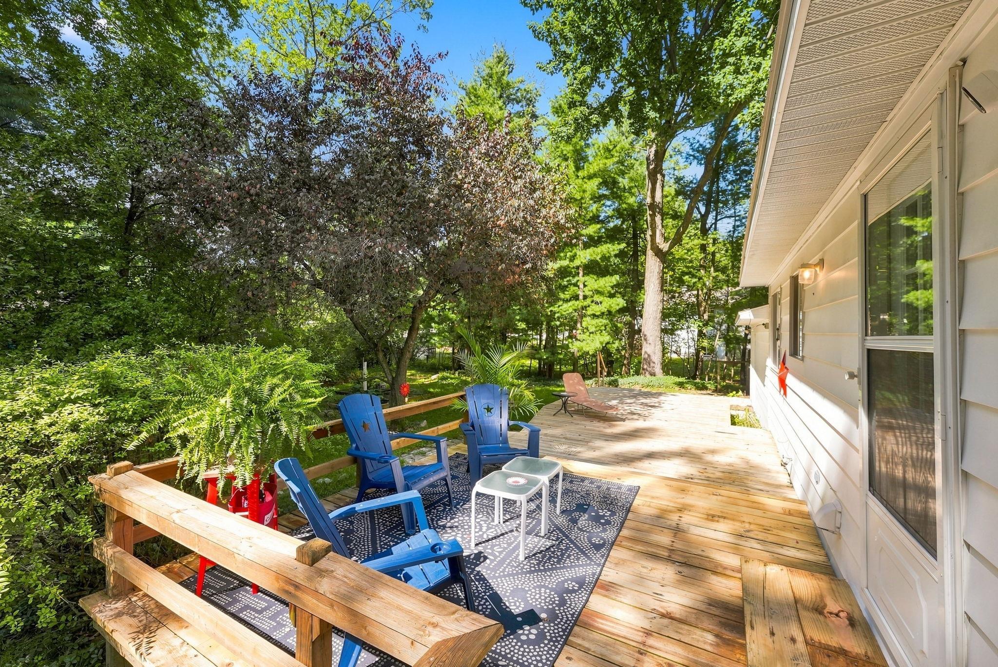 Photo 4 of Single family home for sale at 1828 Outer Dr, Interlochen, MI 49643 | MLS# 78080073496 | Listing updated on 2026-09-17