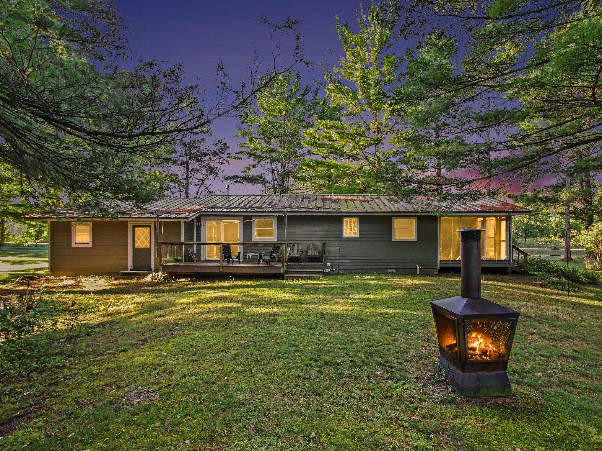 Photo 1 of Single family home for sale at 4460 Stover Rd, Bellaire, MI 49615 | MLS# 78080073499 | Listing updated on 2026-09-17