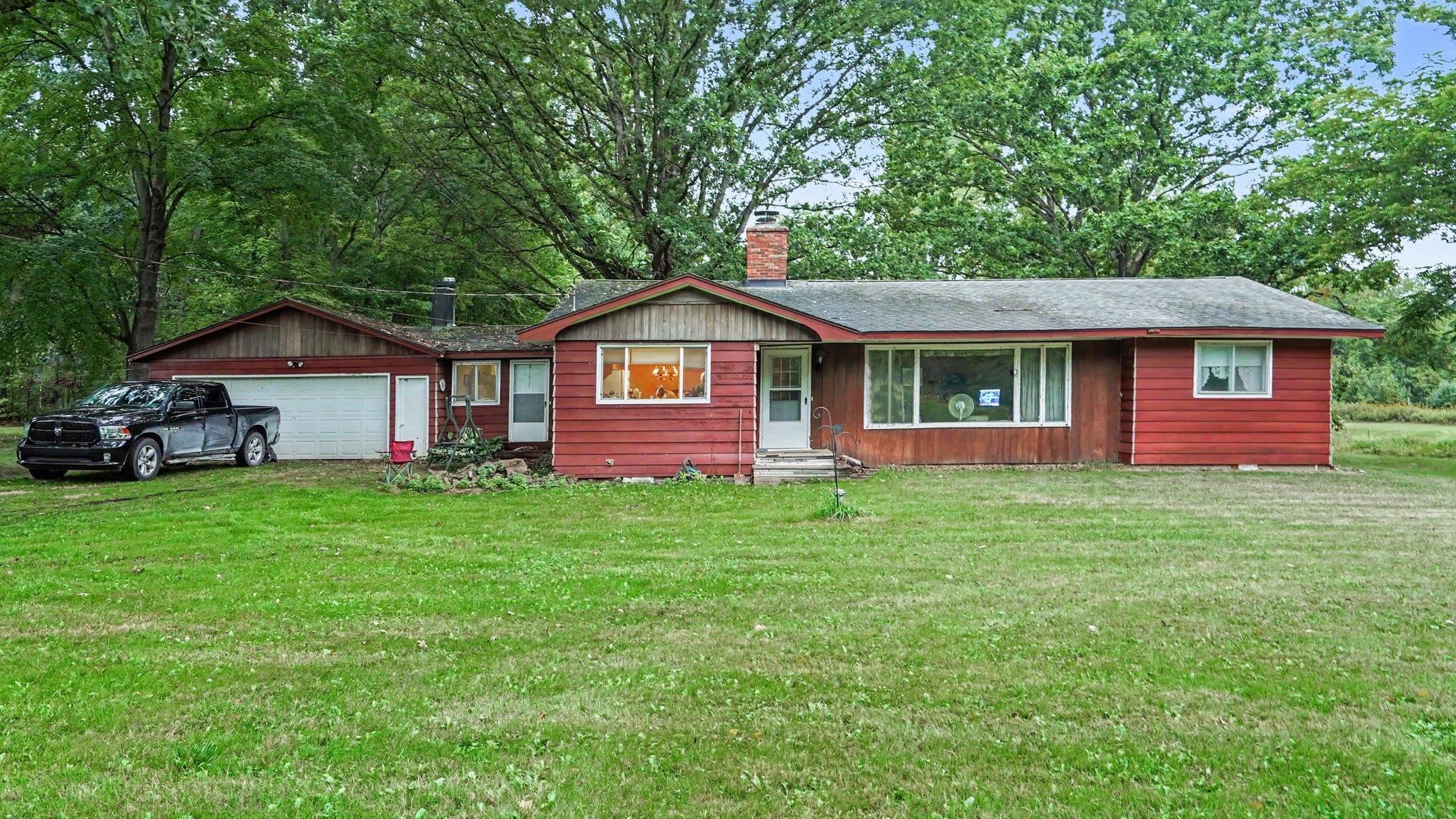 Single family home for sale at 1616 S Loomis Rd, Mount Pleasant, MI 48858 | MLS# 79080073501