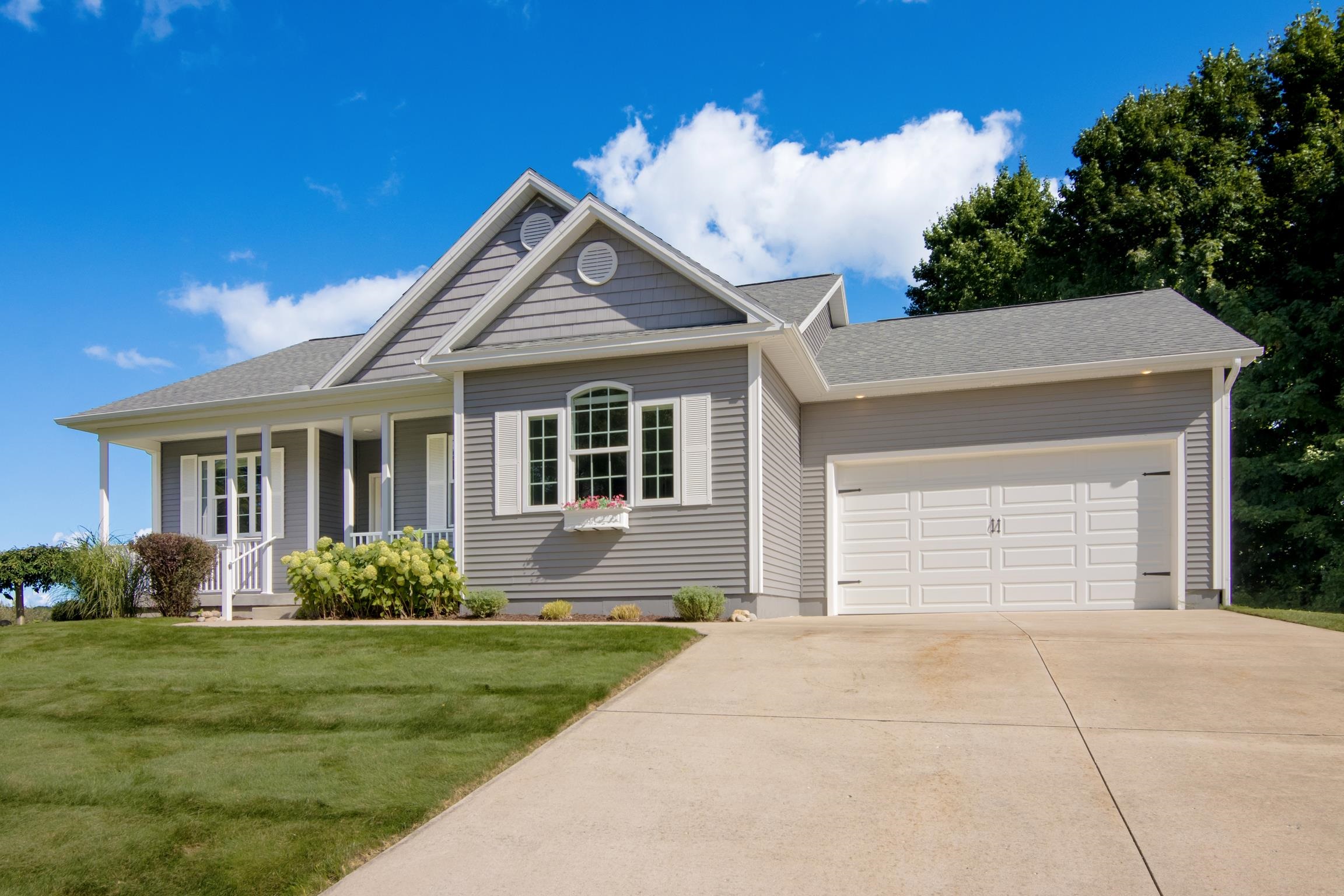 Photo 1 of Single family home for sale at 3194 Heritage Park Pl, Traverse City, MI 49685 | MLS# 78080073508 | Listing updated on 2026-09-17