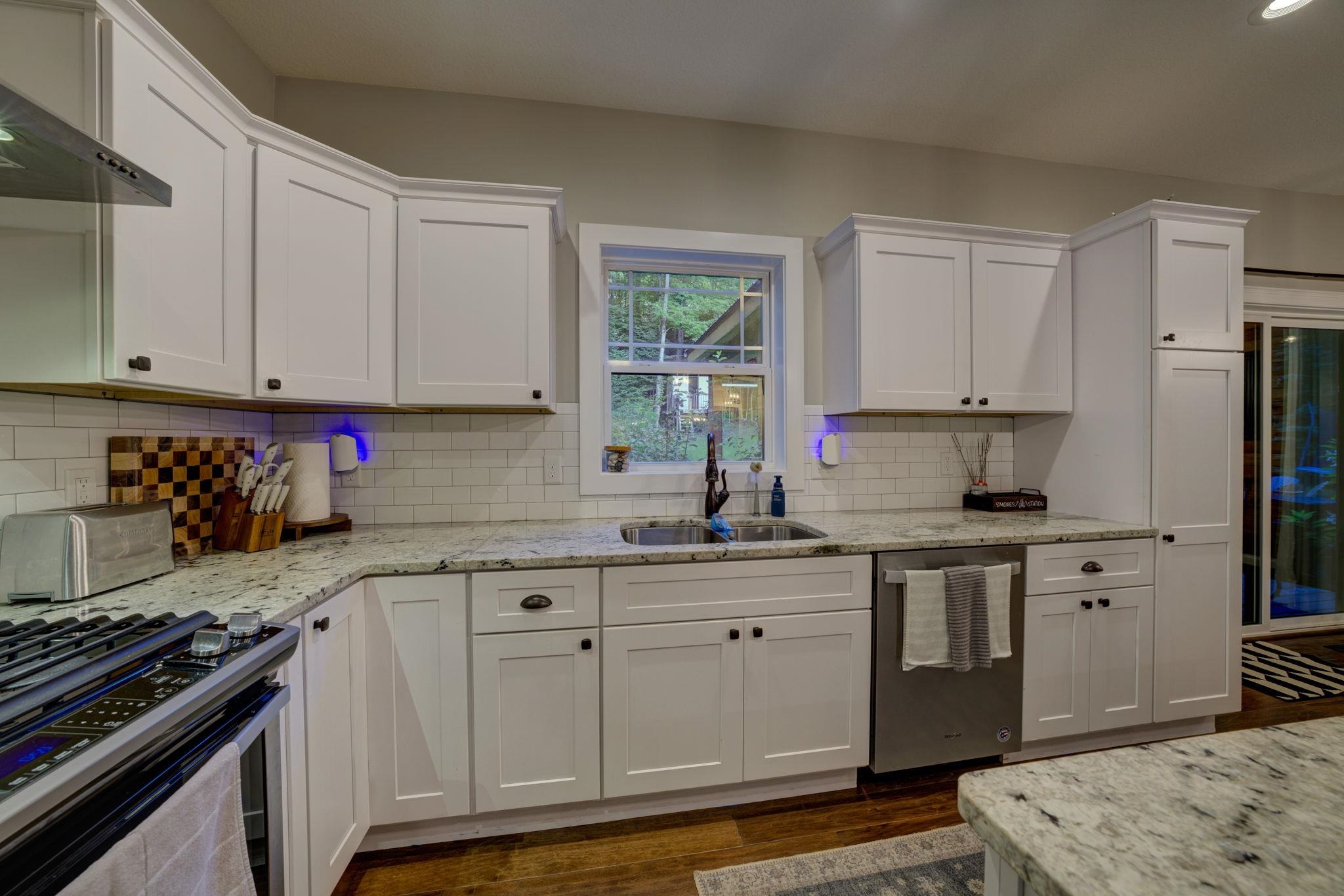 Photo 4 of Single family home for sale at 359 W Valley Rd, Maple City, MI 49664 | MLS# 78080073513 | Listing updated on 2026-09-17