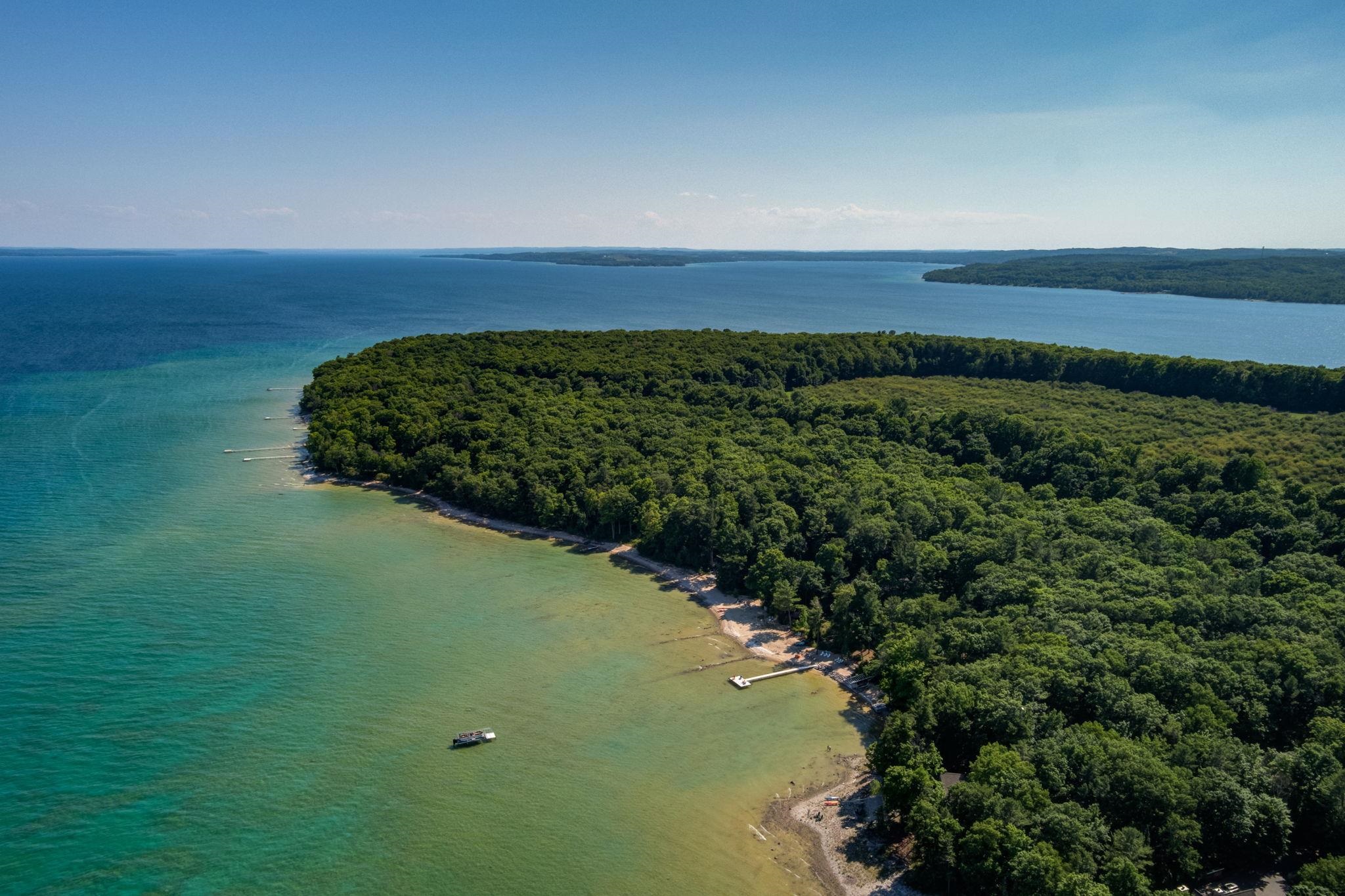 Photo 3 of Single family home for sale at 4626 N Omena Point Rd, Leelanau Township Leelanau, MI 49674 | MLS# 78080073515 | Listing updated on 2026-09-17