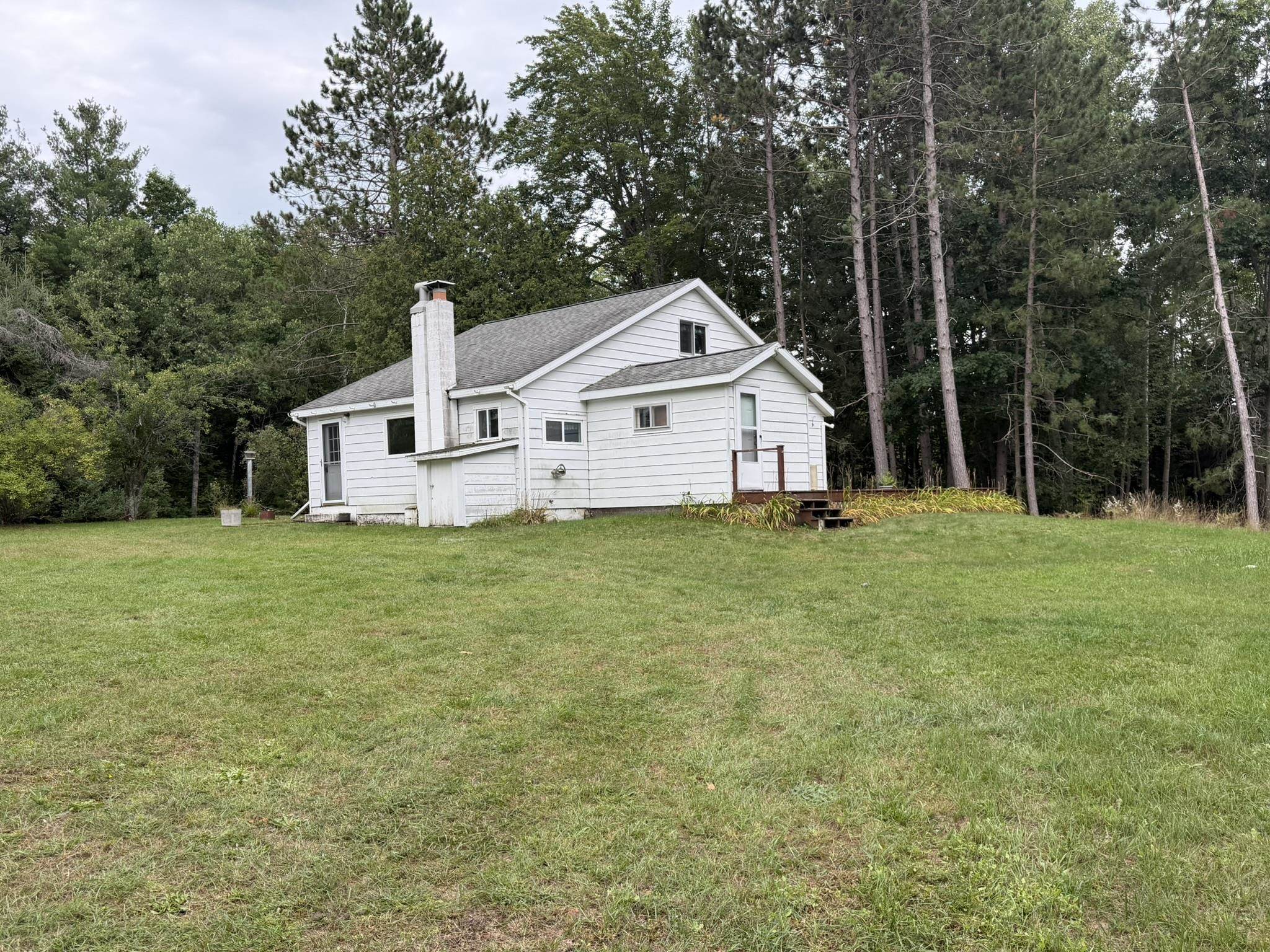 Photo 2 of Single family home for sale at 3530 S Vandermeulen Rd, Lake City, MI 49651 | MLS# 80073516 | Listing updated on 2026-09-17