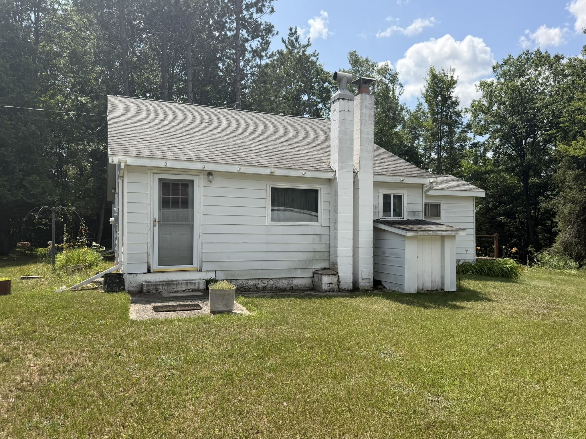 Photo 4 of House for sale at 3530 S Vandermeulen Rd, Lake City, MI 49651 | MLS# 80073516 | Listing updated on 2026-09-17