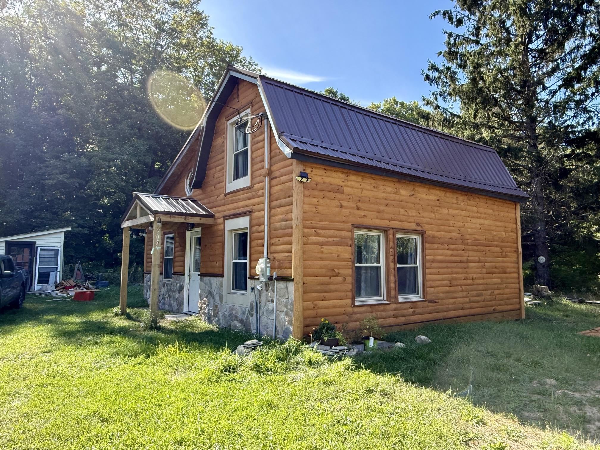 Photo 2 of Single family home for sale at 2055 W M 115, Mesick, MI 49668 | MLS# 78080073527 | Listing updated on 2026-09-17
