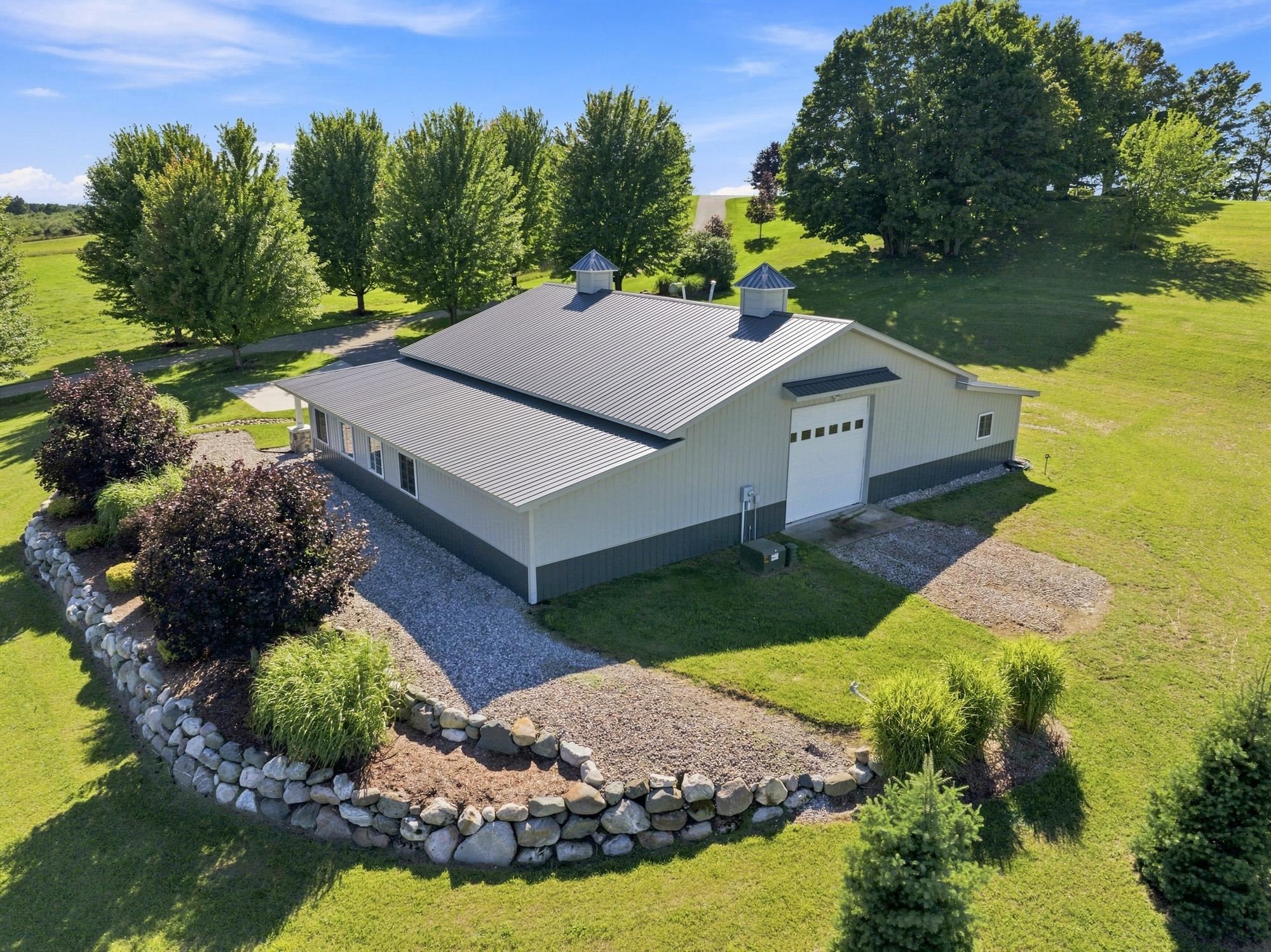 Photo 3 of Single family home for sale at 4135 Shadynook Rd, Central Lake, MI 49622 | MLS# 78080073540 | Listing updated on 2026-09-18
