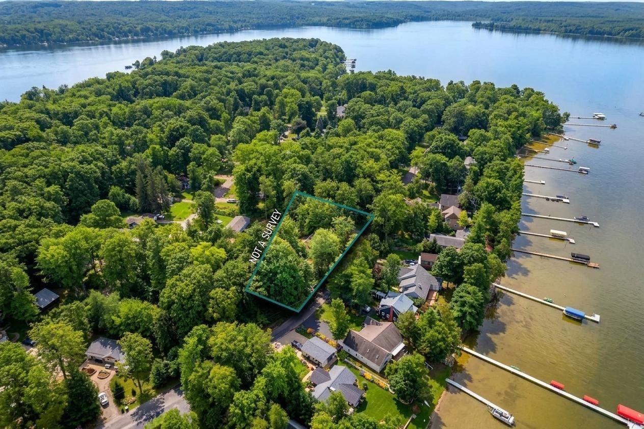 Photo 1 of Single family home for sale at 3941 Peninsular Shrs Dr, Grawn, MI 49637 | MLS# 78080073542 | Listing updated on 2026-09-18