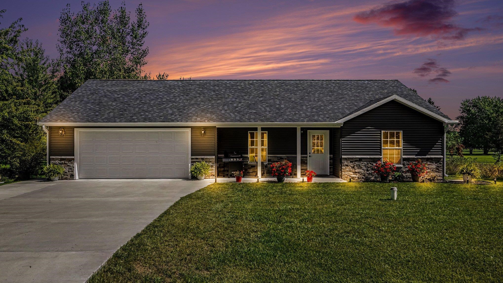 Photo 3 of Single family home for sale at 1009 Par Dr, Weidman, MI 48893 | MLS# 79080073543 | Listing updated on 2026-09-18