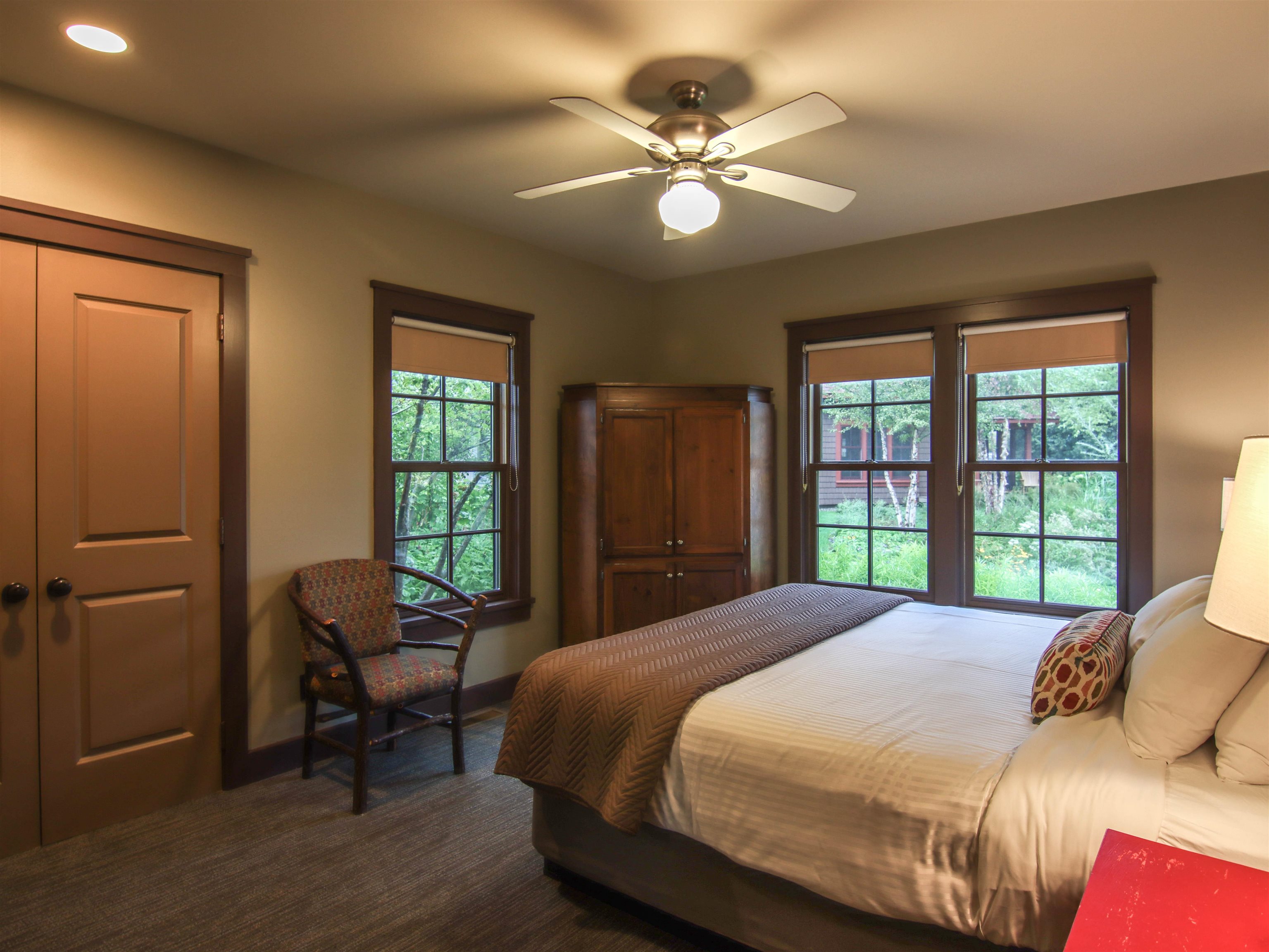 Listing Photo 4 - Condo for sale in building located at 12530-Unit 301C Wintergreen Dr, Thompsonville, MI 49683