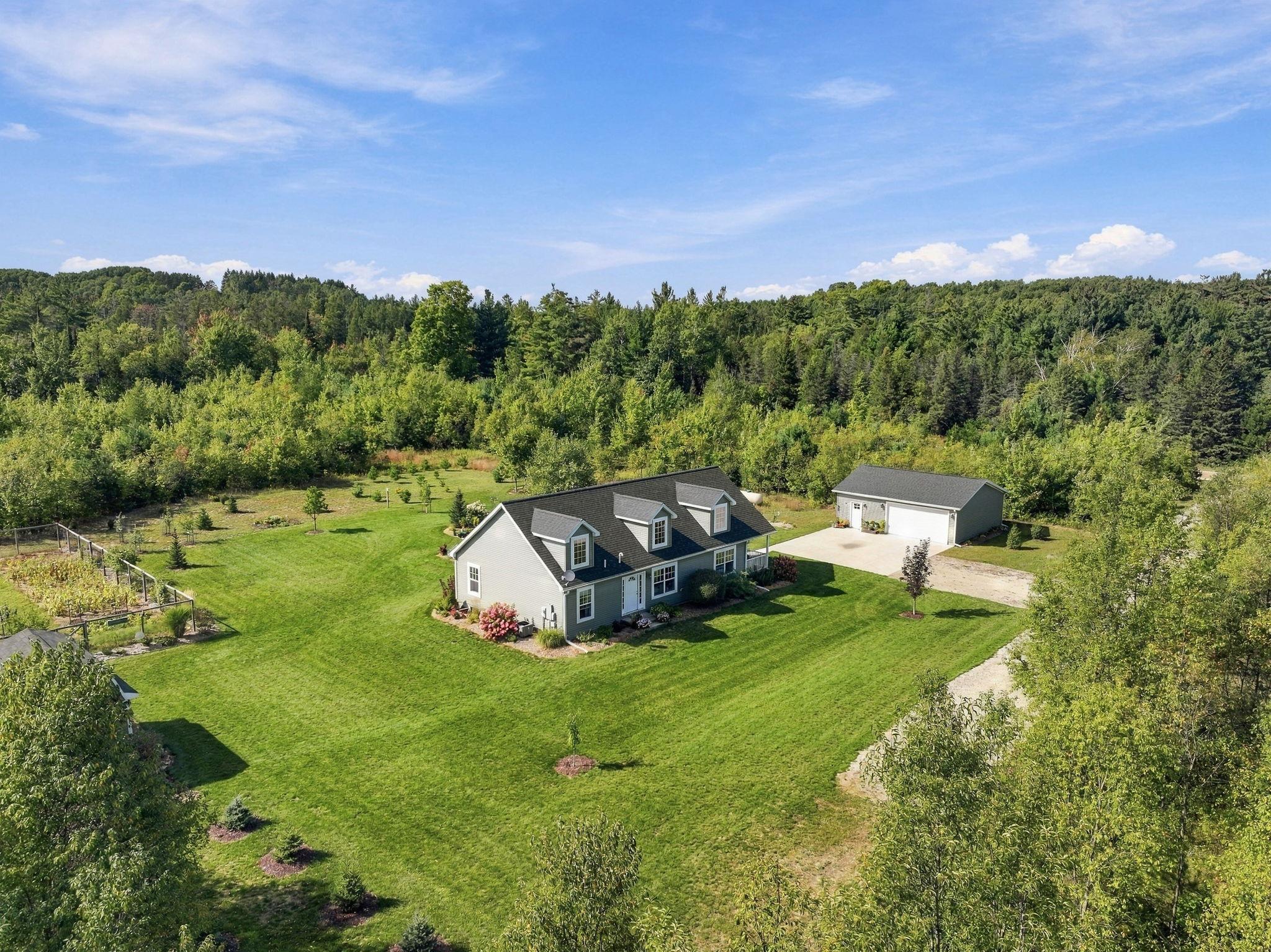 Photo 2 of Single family home for sale at 7672 E 18 1/2 Rd, Manton, MI 49663 | MLS# 78080073547 | Listing updated on 2026-09-21
