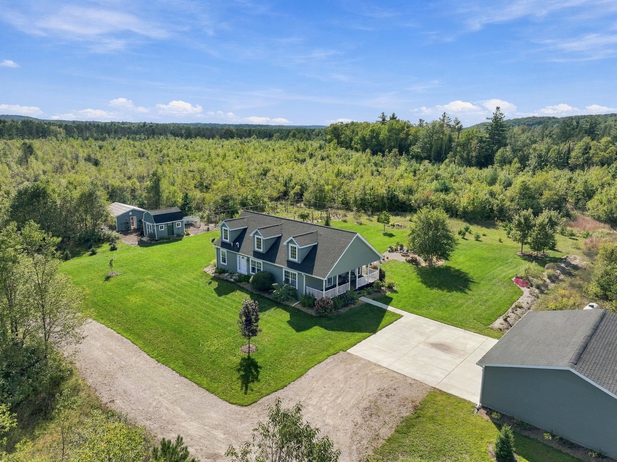 Photo 3 of Single family home for sale at 7672 E 18 1/2 Rd, Manton, MI 49663 | MLS# 78080073547 | Listing updated on 2026-09-21