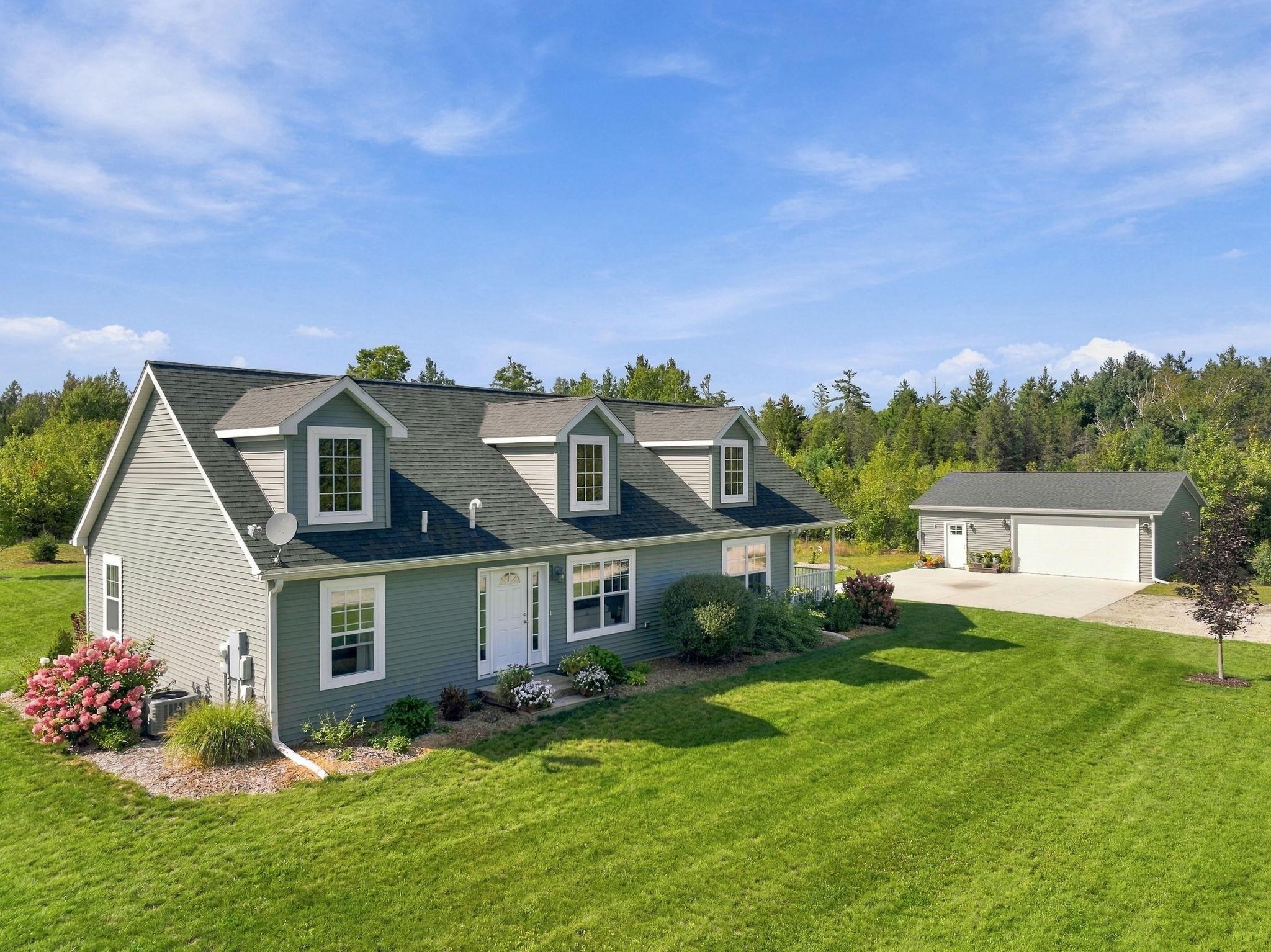 Photo 4 of Single family home for sale at 7672 E 18 1/2 Rd, Manton, MI 49663 | MLS# 78080073547 | Listing updated on 2026-09-21