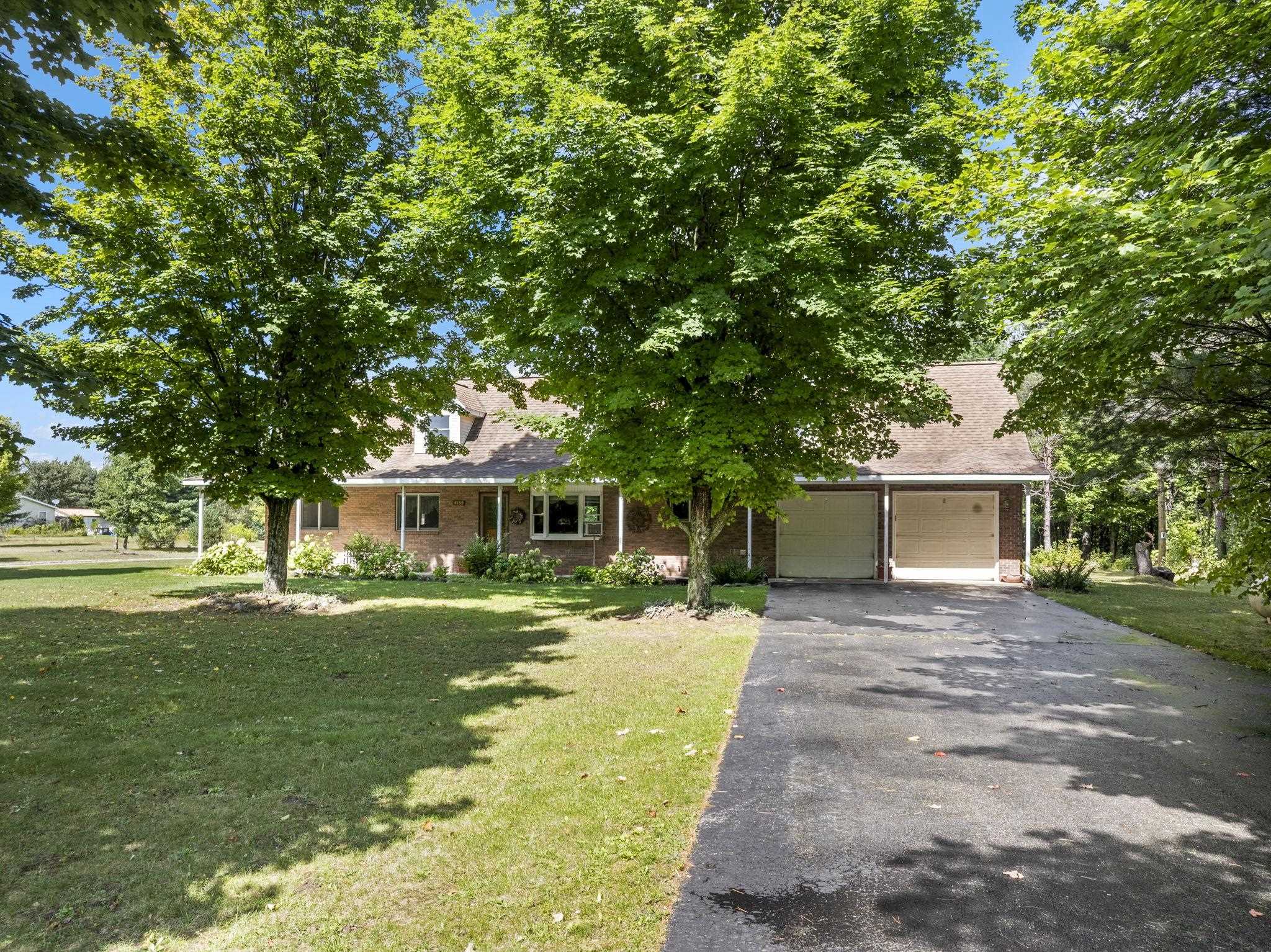 Photo 2 of House for sale at 4155 SE Spencer Rd, Kalkaska, MI 49646 | MLS# 80073554 | Listing updated on 2026-09-18