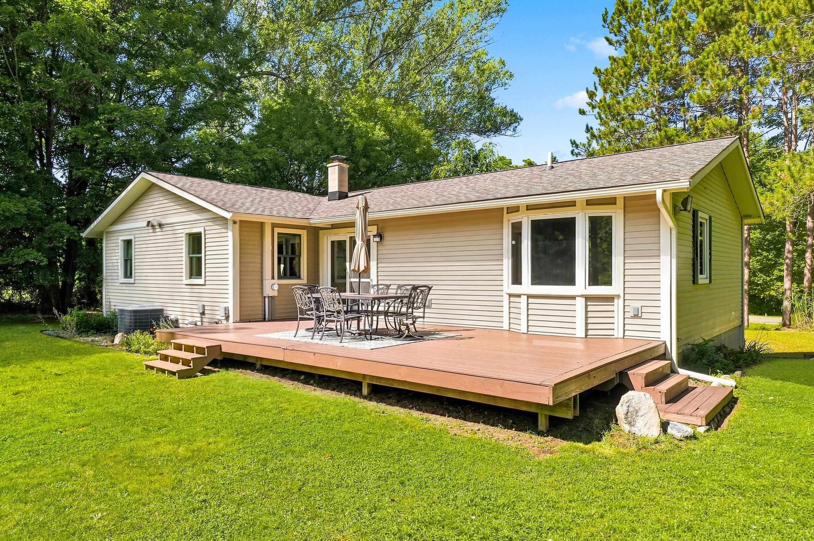 Photo 3 of Single family home for sale at 10204 Deal Rd, Williamsburg, MI 49690 | MLS# 78080073555 | Listing updated on 2026-09-18