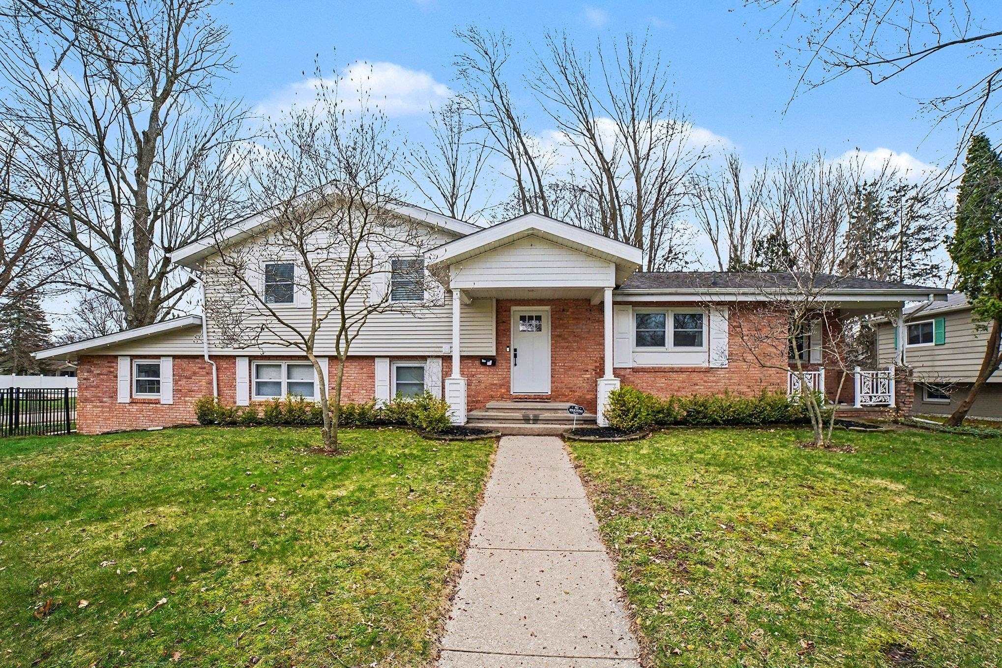 Single family home for sale at 1320 E Lincoln, Mount Pleasant, MI 48858 | MLS# 79080073556
