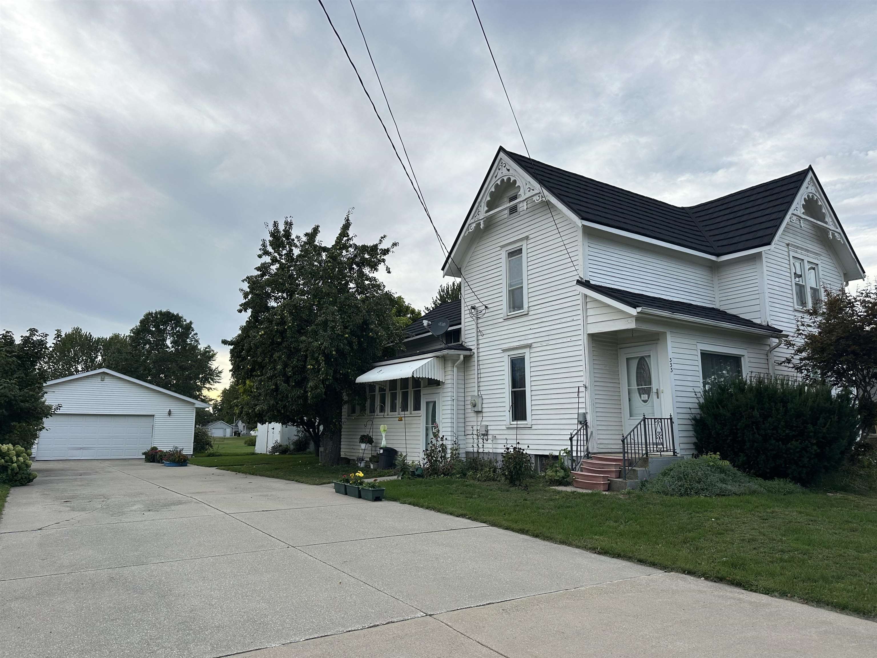 Photo 3 of Single family home for sale at 333 N Chippewa, Shepherd, MI 48883 | MLS# 80073563 | Listing updated on 2026-09-18