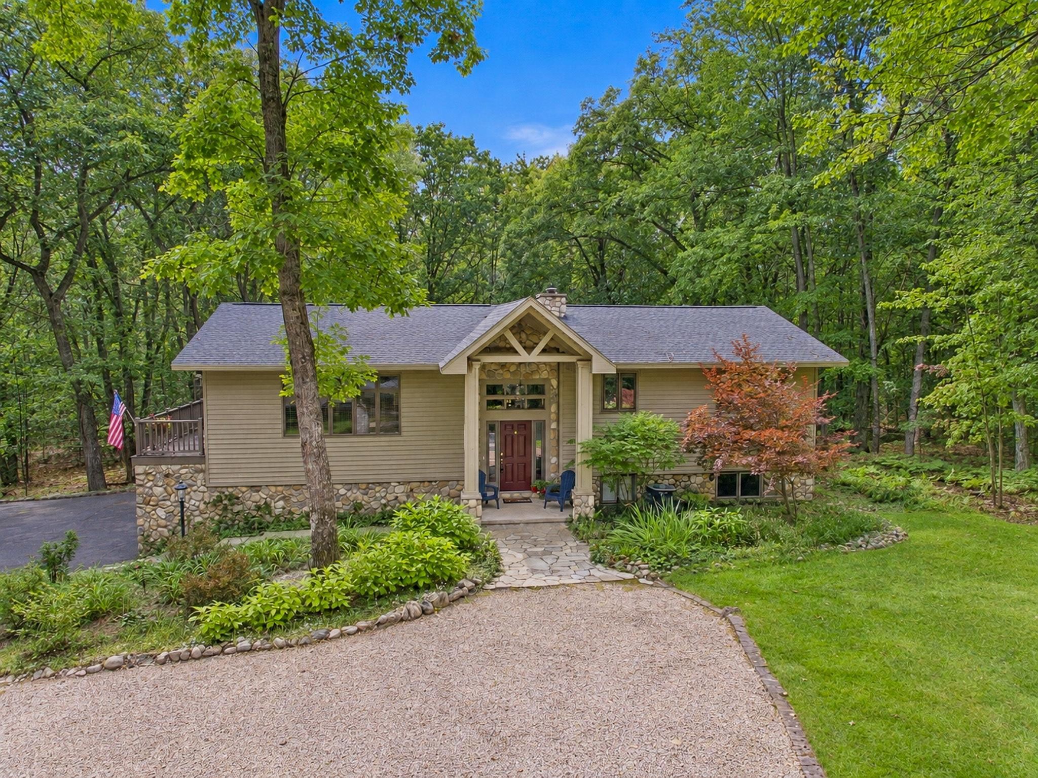 Photo 2 of Single family home for sale at 4954 Timber Lawn Ct, Cadillac, MI 49601 | MLS# 78080073579 | Listing updated on 2026-09-17