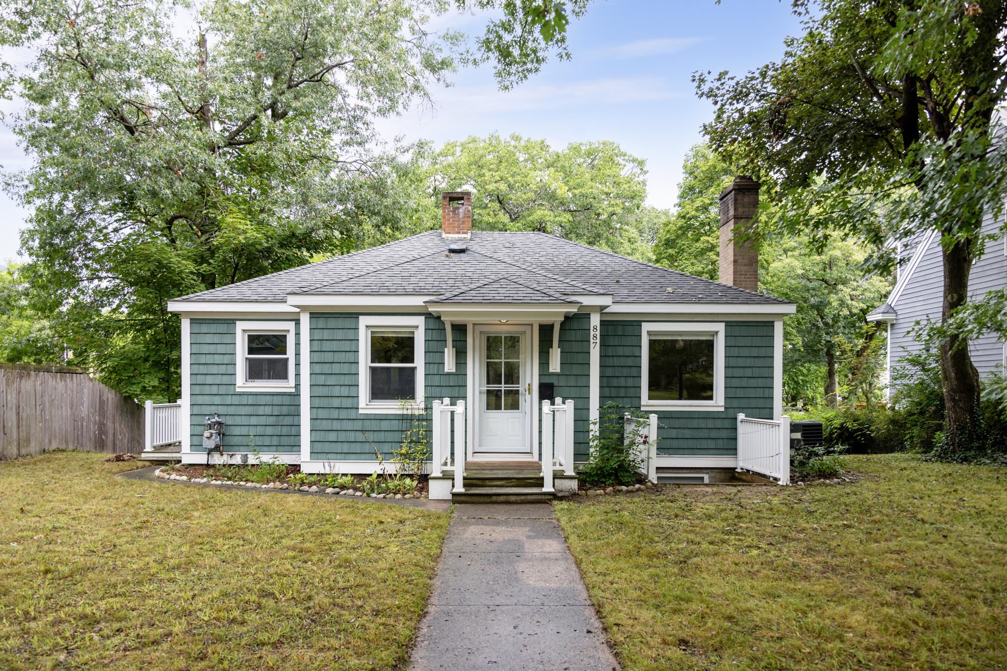 Single family home for sale at 887 Washington St, Traverse City, MI 49686 | MLS# 78080073580