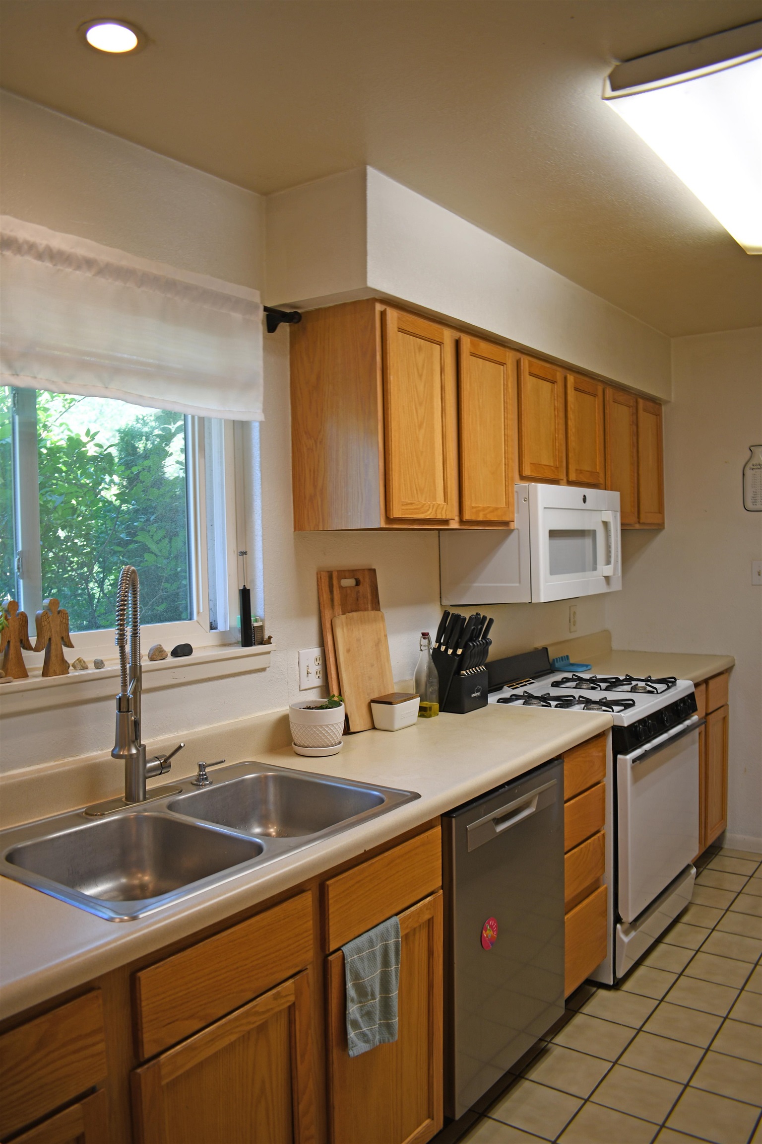 Photo 4 of Single family home for sale at 9214 Rhode Is Cir, Oscoda, MI 48750 | MLS# 77080073593 | Listing updated on 2026-09-19