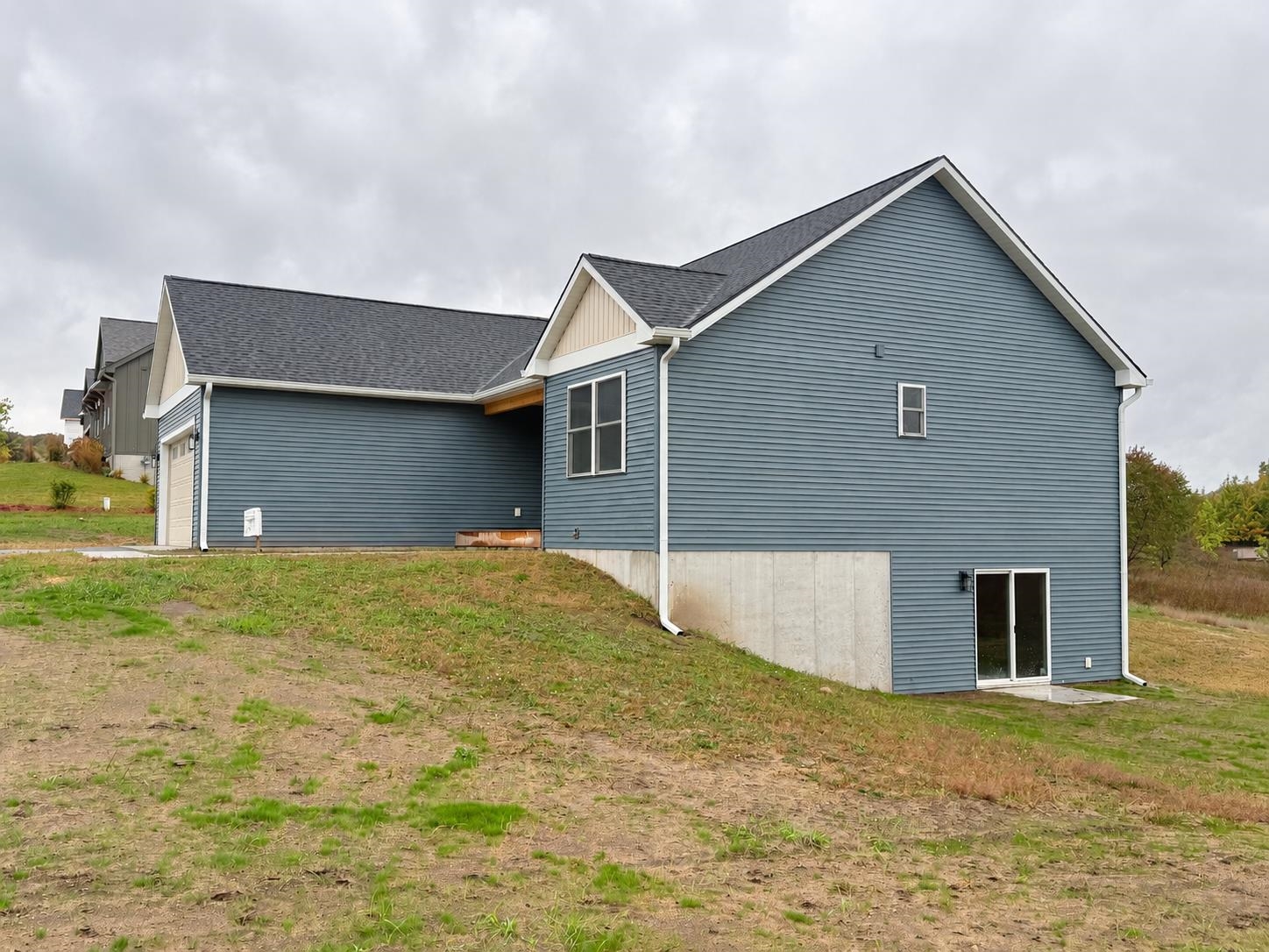 Photo 3 of Single family home for sale at 8552 S Olivia Dr, Maple City, MI 49664 | MLS# 78080073599 | Listing updated on 2026-10-06