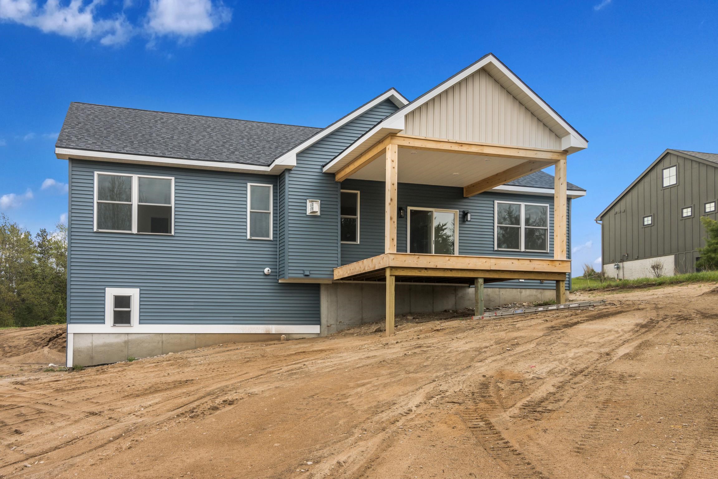 Photo 3 of Single family home for sale at 8552 S Olivia Dr, Maple City, MI 49664 | MLS# 78080073599 | Listing updated on 2026-09-16