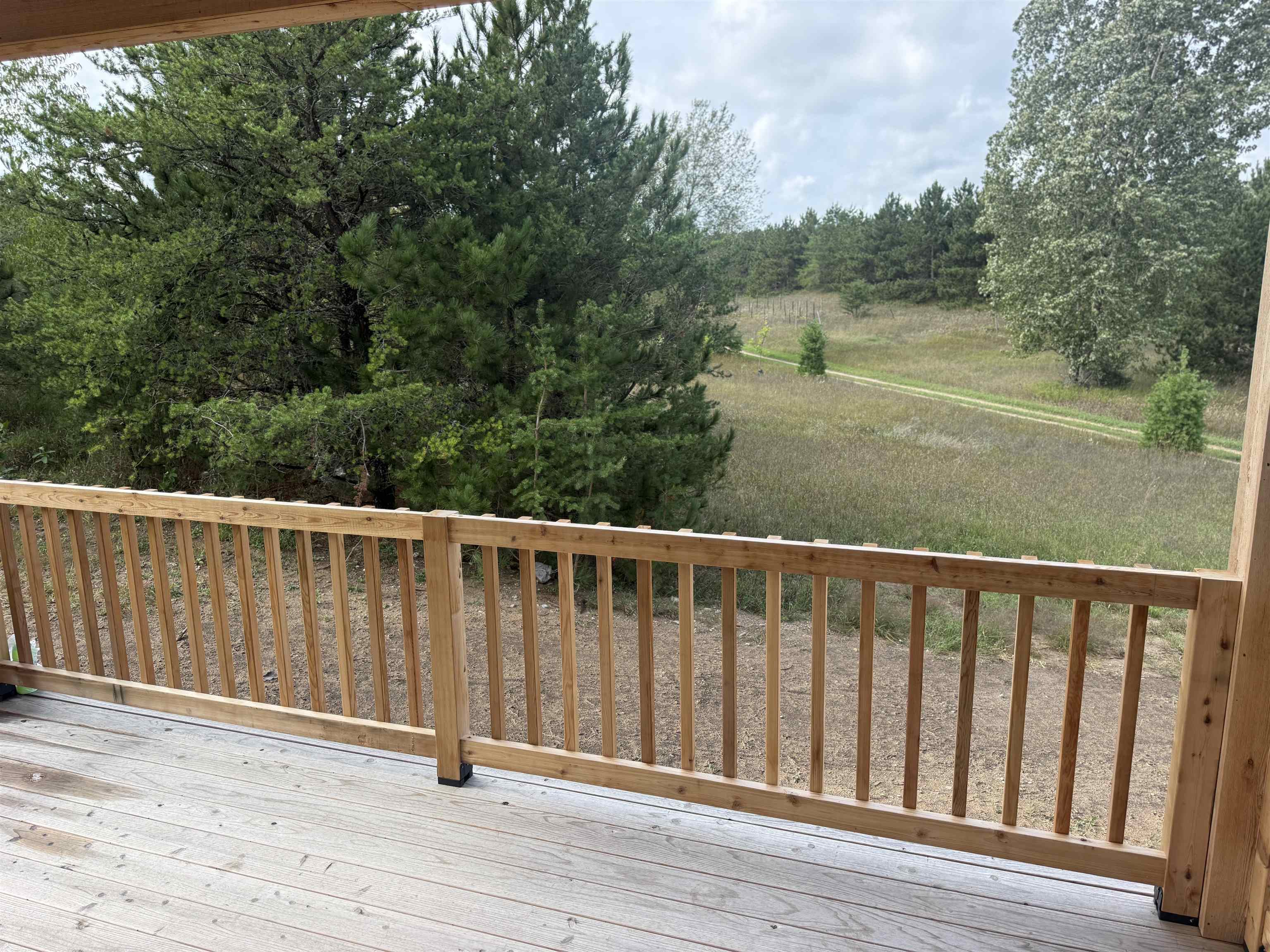 Photo 4 of Single family home for sale at 8552 S Olivia Dr, Maple City, MI 49664 | MLS# 78080073599 | Listing updated on 2026-09-16