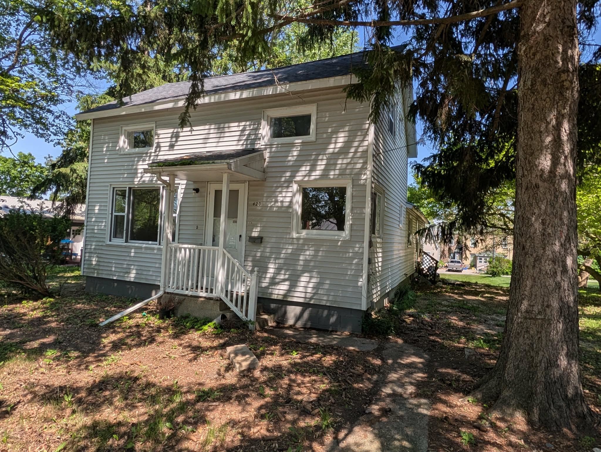 Photo 2 of Single family home for sale at 420 N Maple St, Ithaca, MI 48847 | MLS# 79080073602 | Listing updated on 2026-09-16