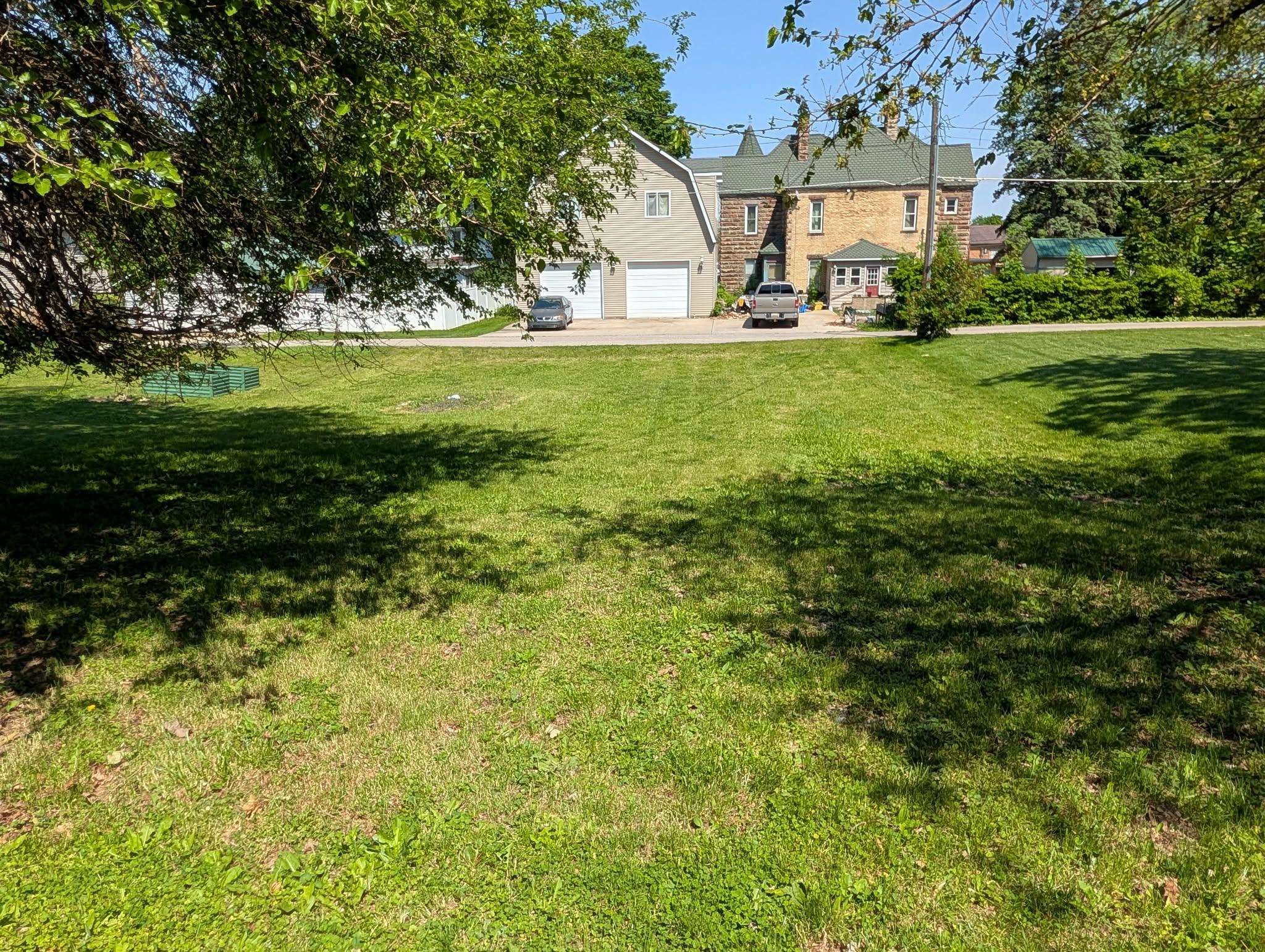 Photo 4 of Single family home for sale at 420 N Maple St, Ithaca, MI 48847 | MLS# 79080073602 | Listing updated on 2026-09-16