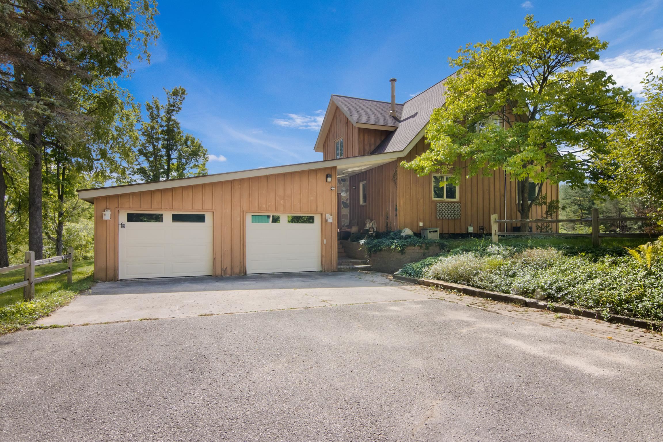 Photo 4 of Single family home for sale at 6856 Del Mason Rd, Bellaire, MI 49615 | MLS# 78080073609 | Listing updated on 2026-09-19