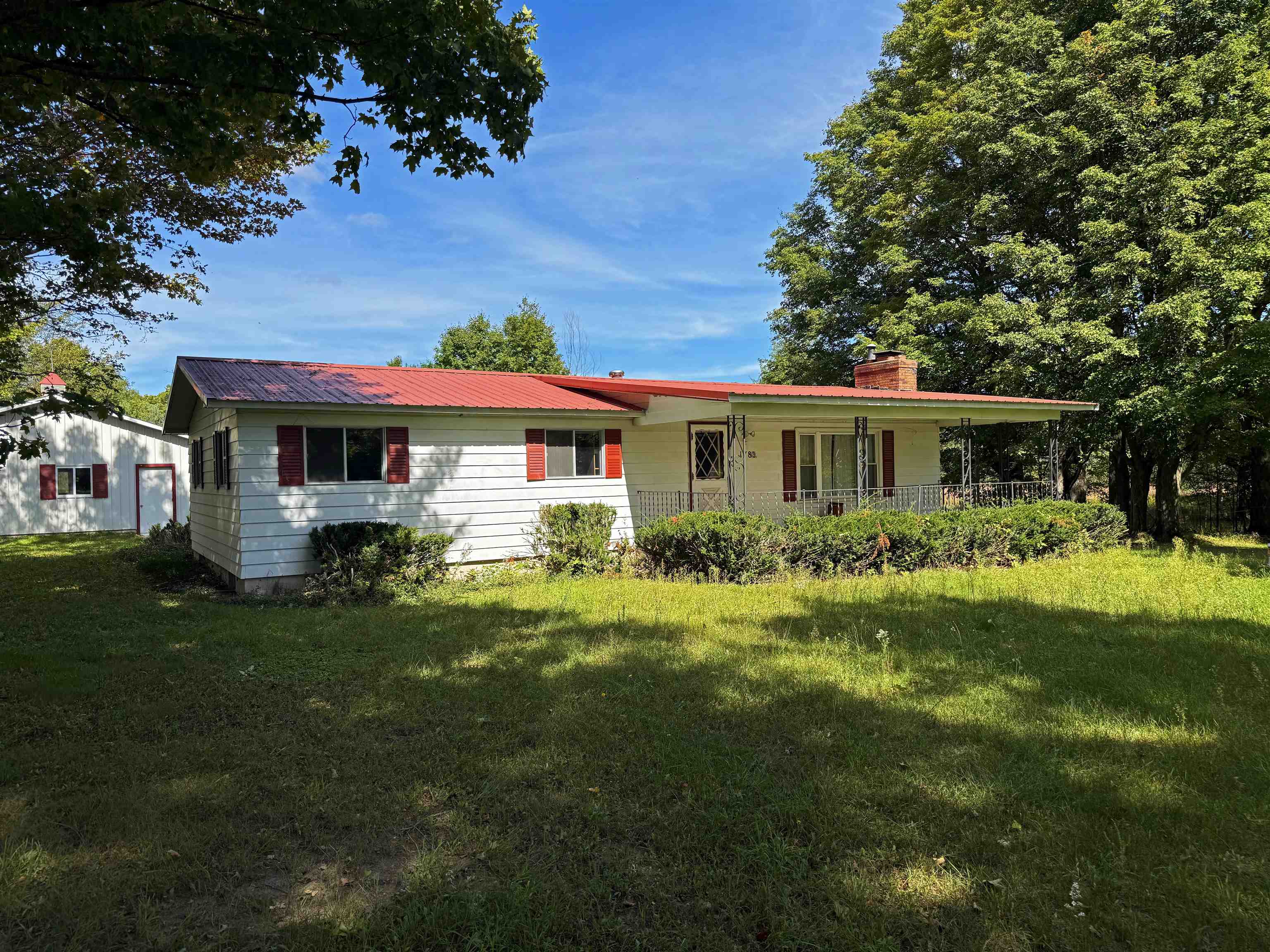 Photo 2 of Single family home for sale at 1783 Se W Sharon Rd, Fife Lake, MI 49633 | MLS# 78080073625 | Listing updated on 2026-09-17
